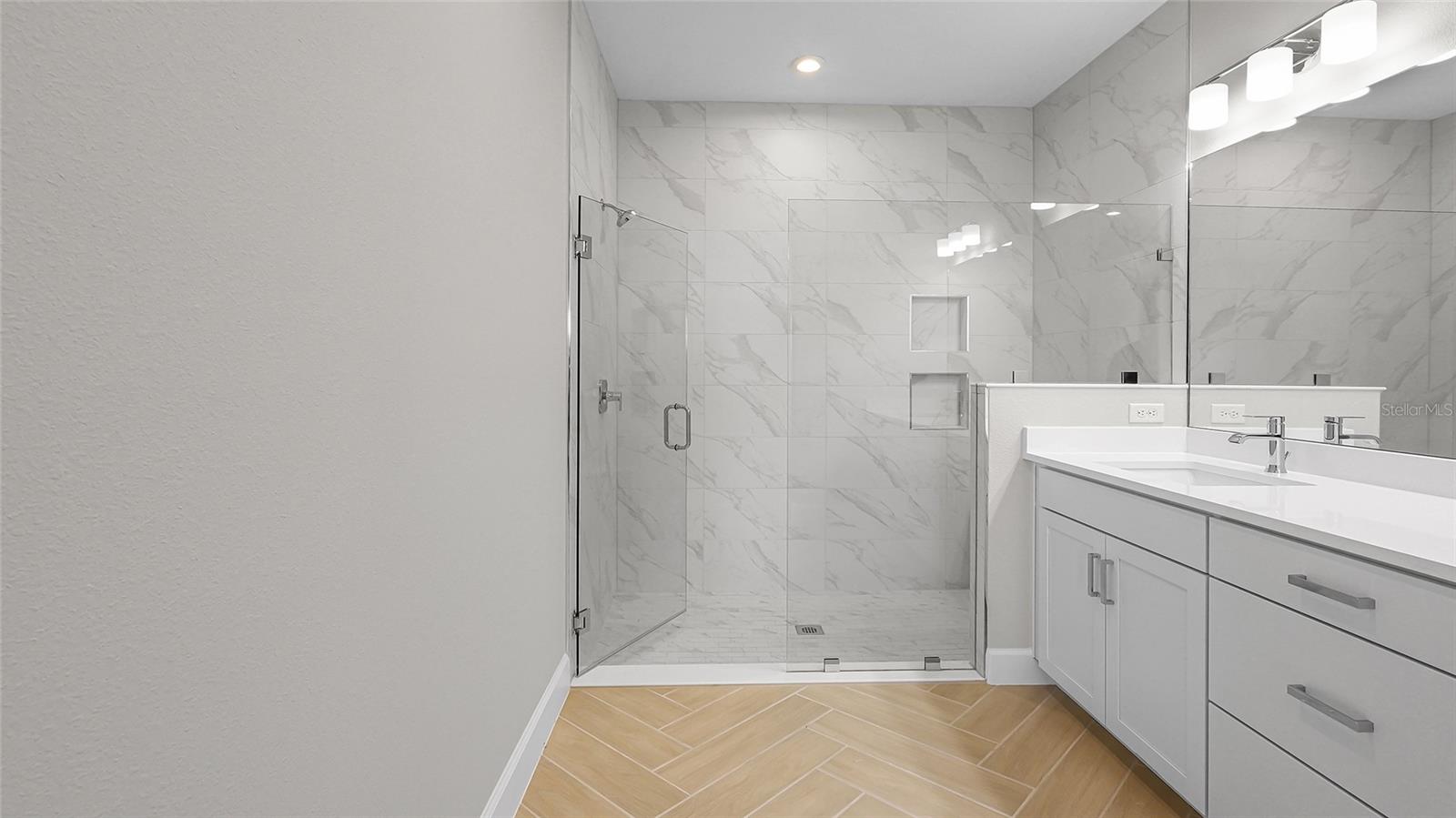 Image 40 of 60 For 1457 Santorini Way