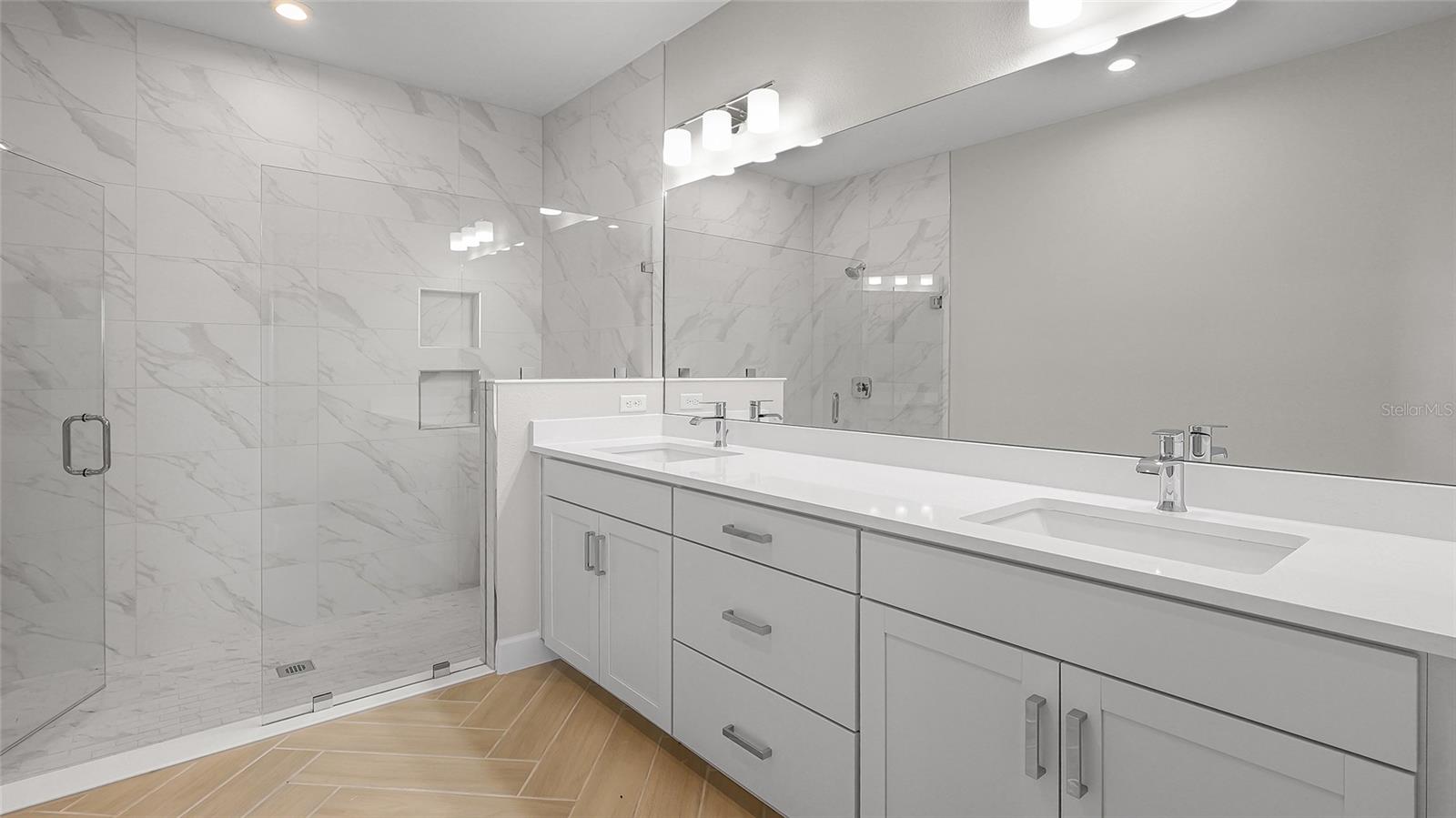 Image 41 of 60 For 1457 Santorini Way