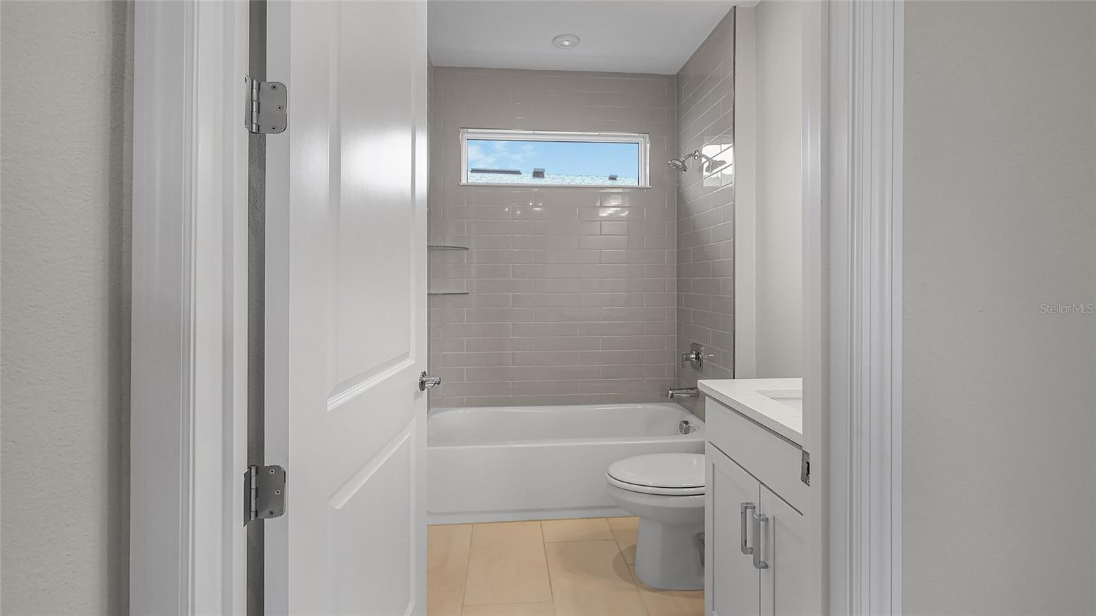 Image 43 of 60 For 1457 Santorini Way