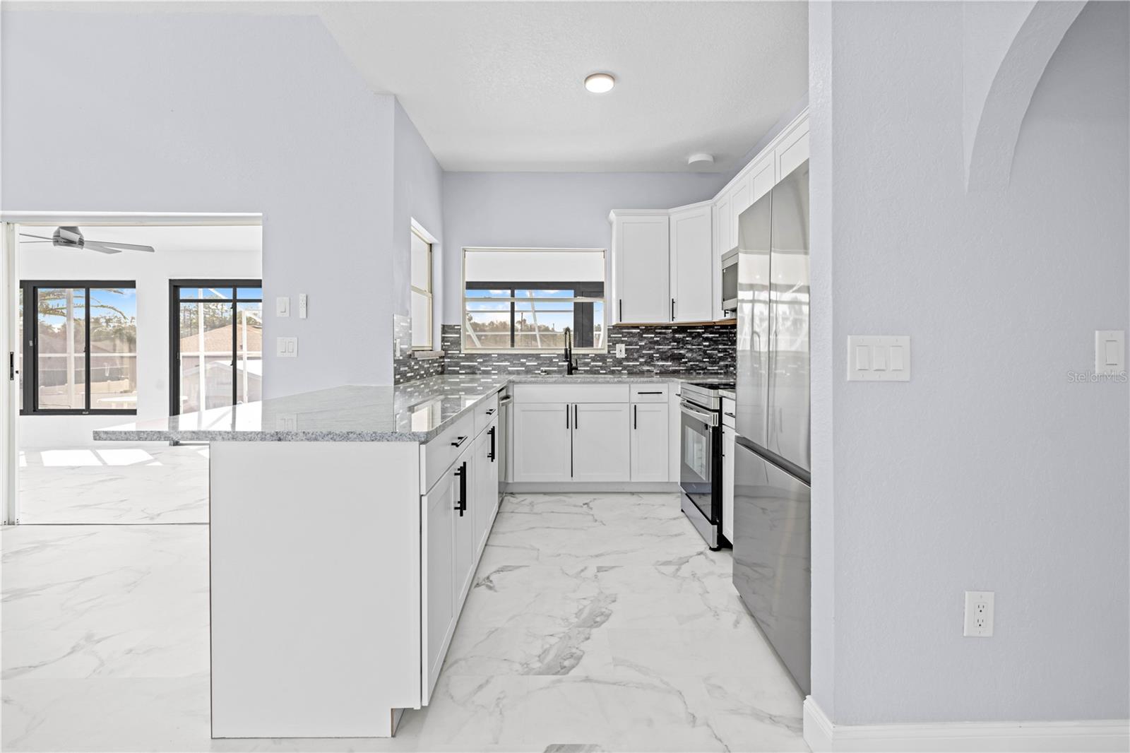 Image 11 of 50 For 13124 Lawrence Street