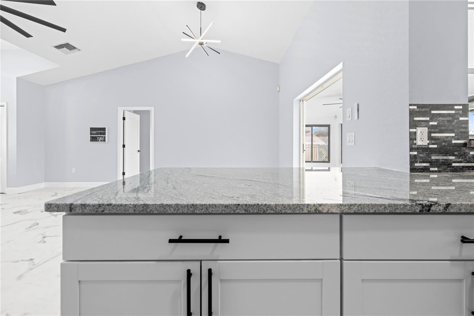 Image 14 of 50 For 13124 Lawrence Street