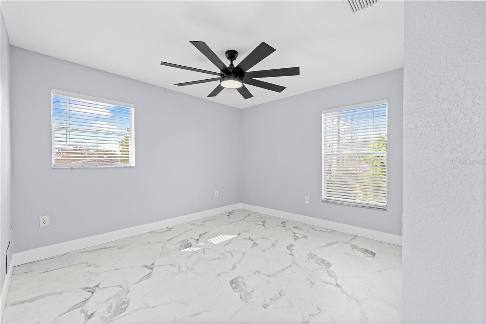 Image 35 of 50 For 13124 Lawrence Street