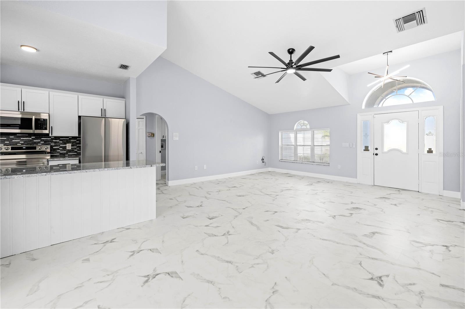 Image 8 of 50 For 13124 Lawrence Street