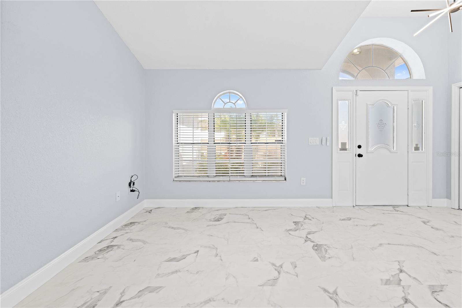 Image 9 of 50 For 13124 Lawrence Street