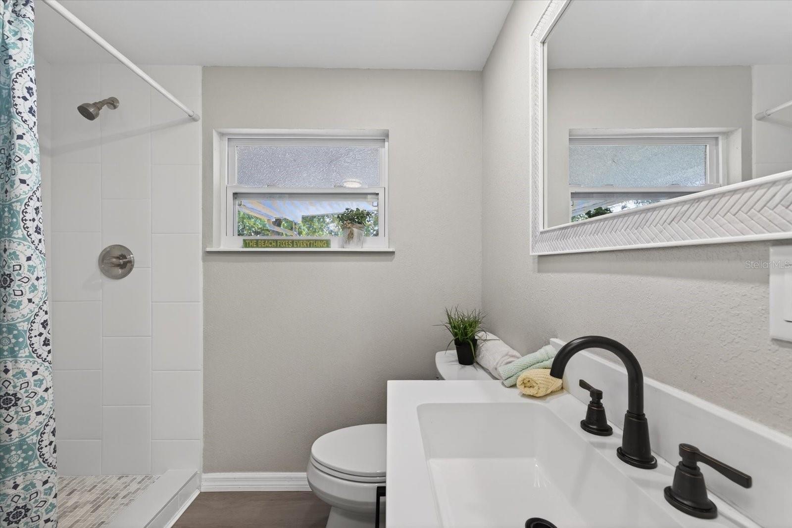 Image 10 of 33 For 4923 Azalea Drive