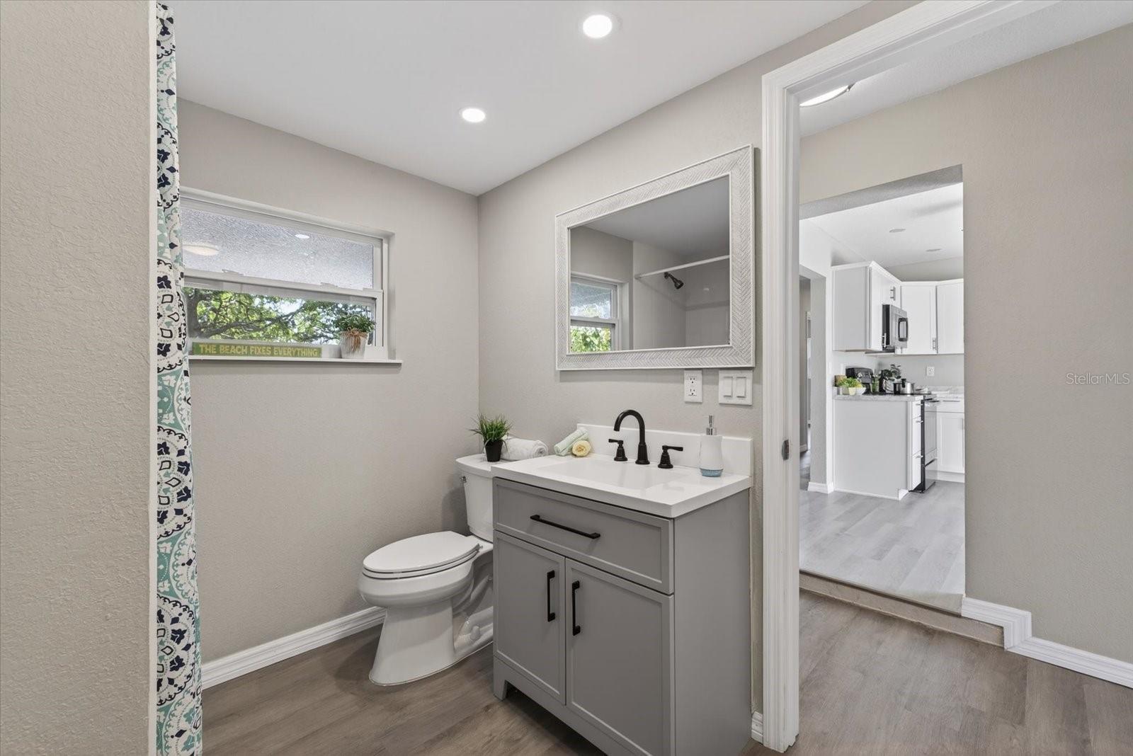 Image 11 of 33 For 4923 Azalea Drive