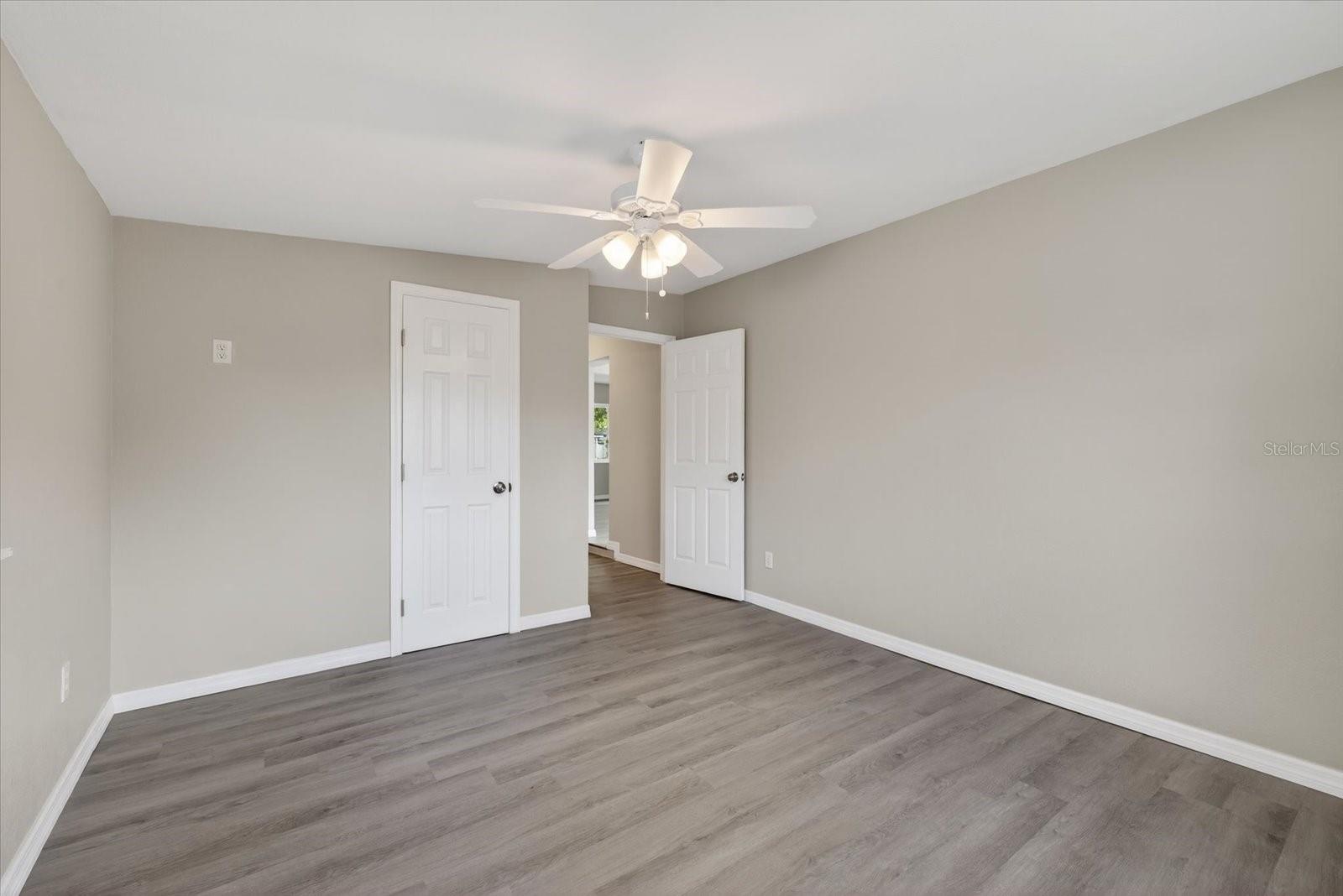 Image 12 of 33 For 4923 Azalea Drive