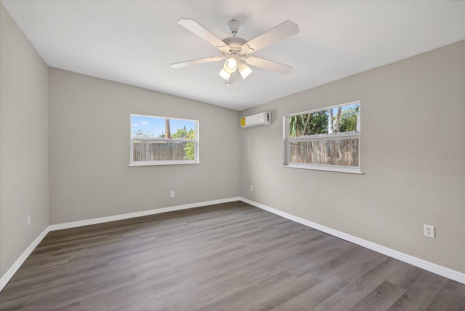 Image 13 of 33 For 4923 Azalea Drive