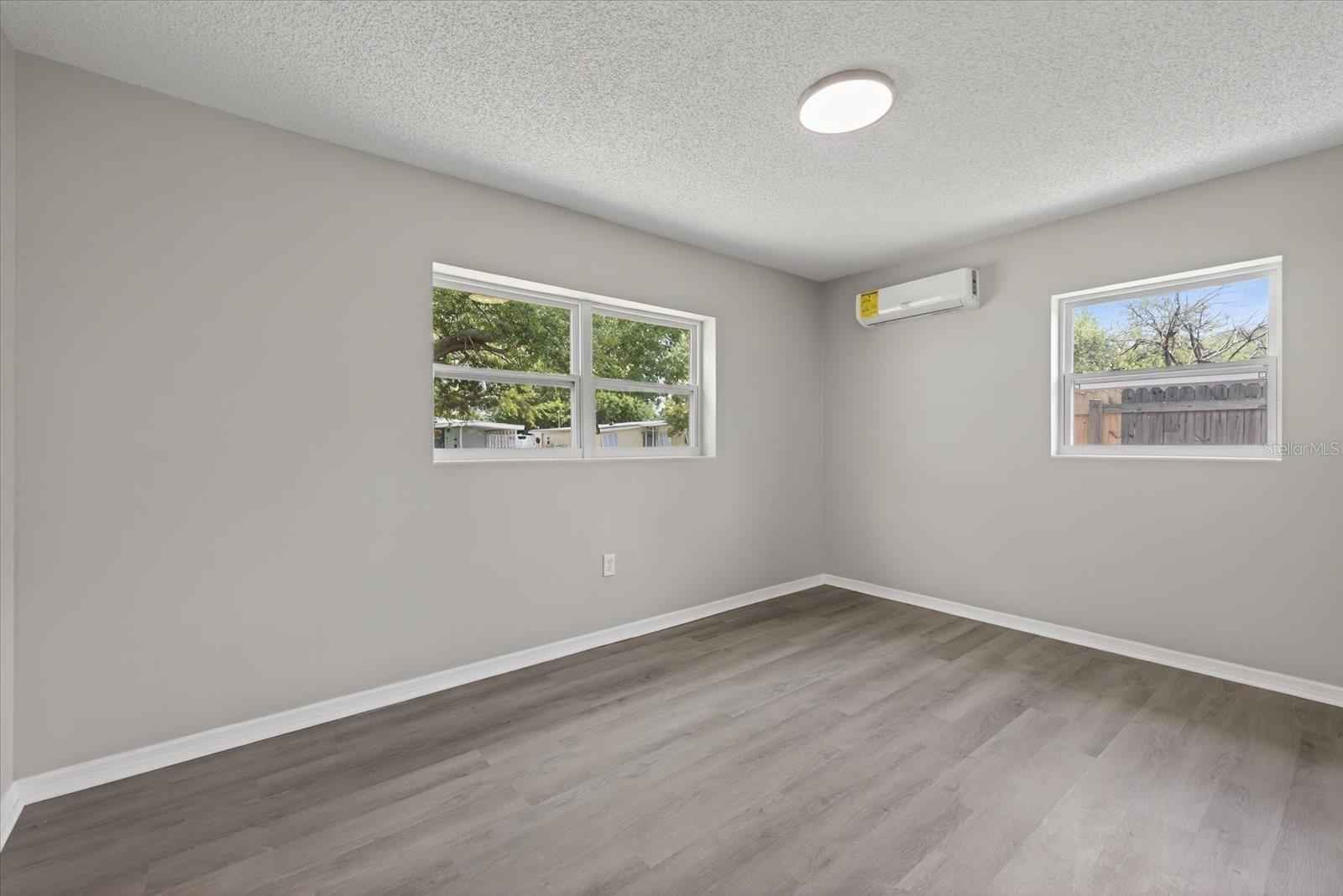 Image 16 of 33 For 4923 Azalea Drive