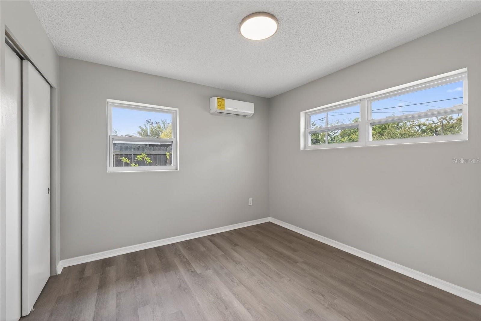 Image 18 of 33 For 4923 Azalea Drive