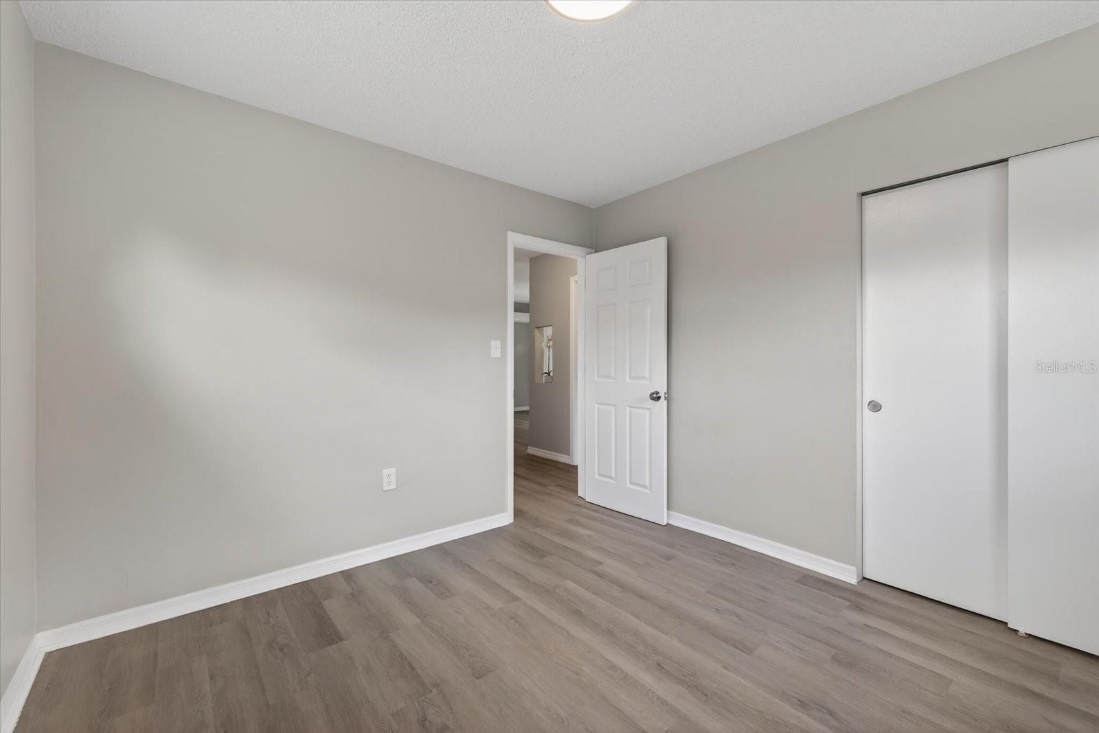 Image 19 of 33 For 4923 Azalea Drive