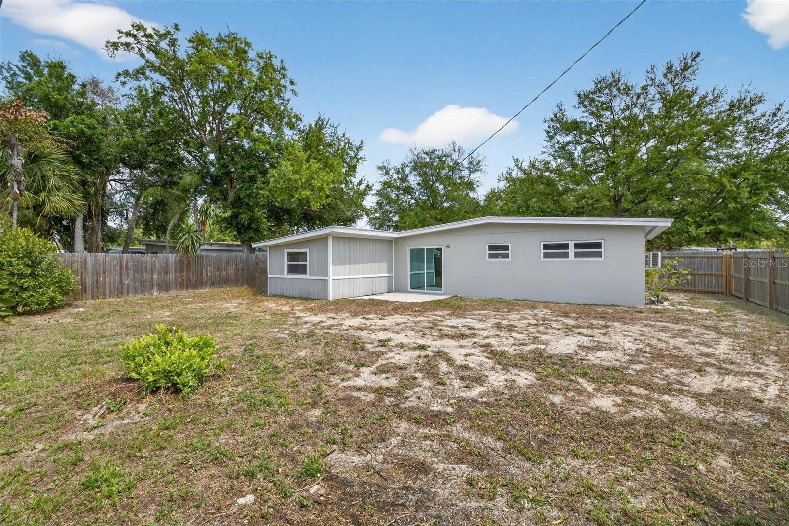 Image 22 of 33 For 4923 Azalea Drive