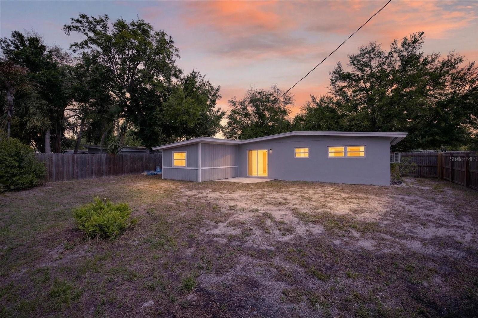 Image 25 of 33 For 4923 Azalea Drive