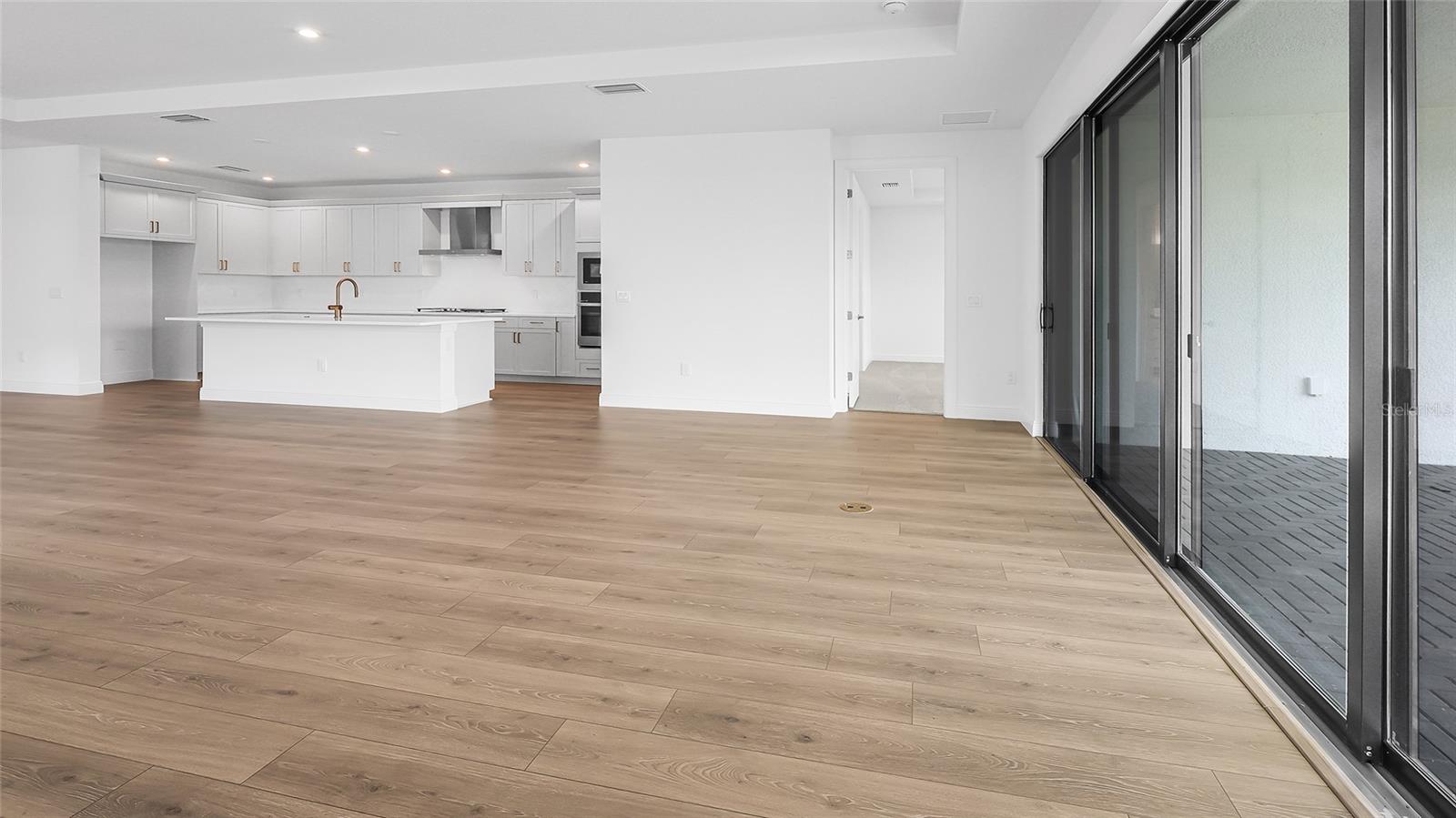 Image 10 of 44 For 14375 Hammock Oak Street