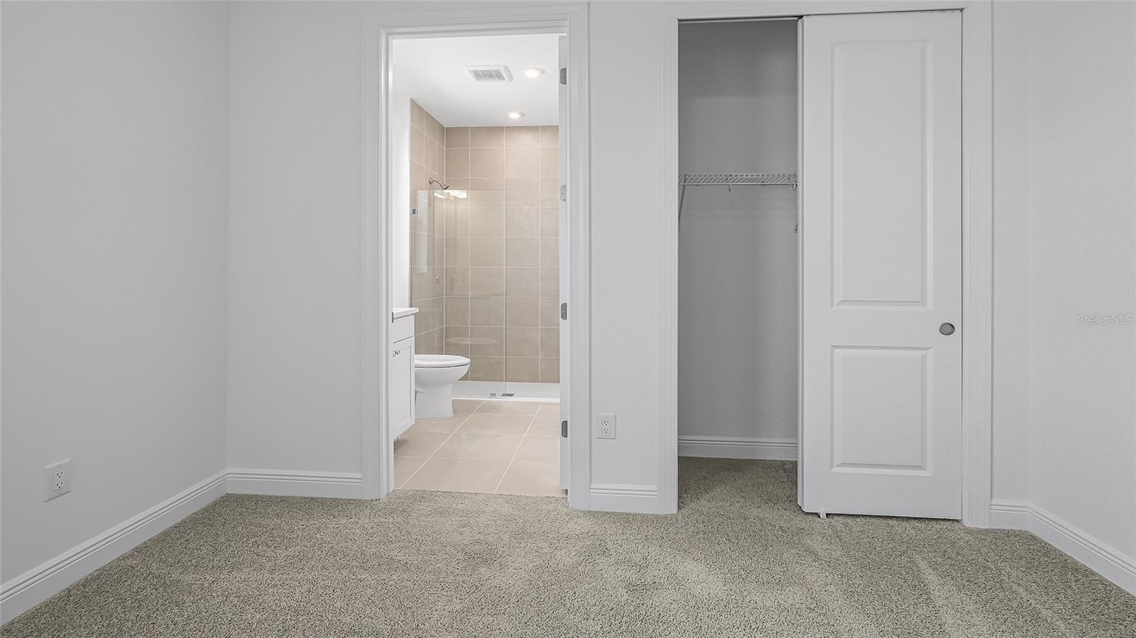 Image 24 of 44 For 14375 Hammock Oak Street