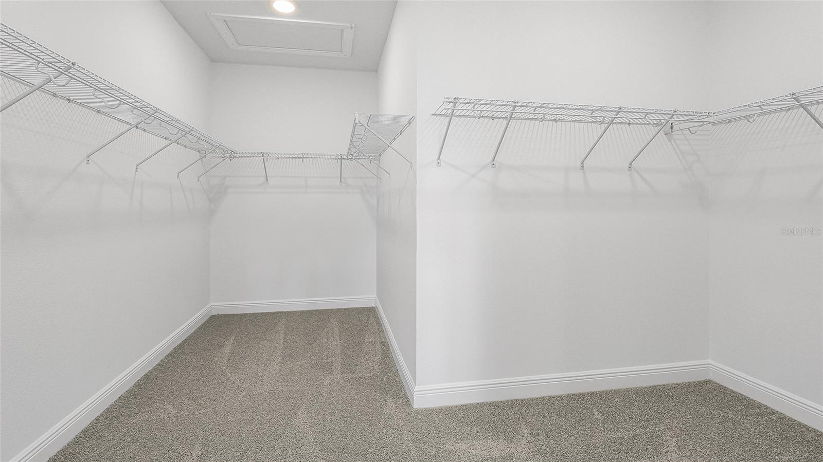 Image 29 of 44 For 14375 Hammock Oak Street