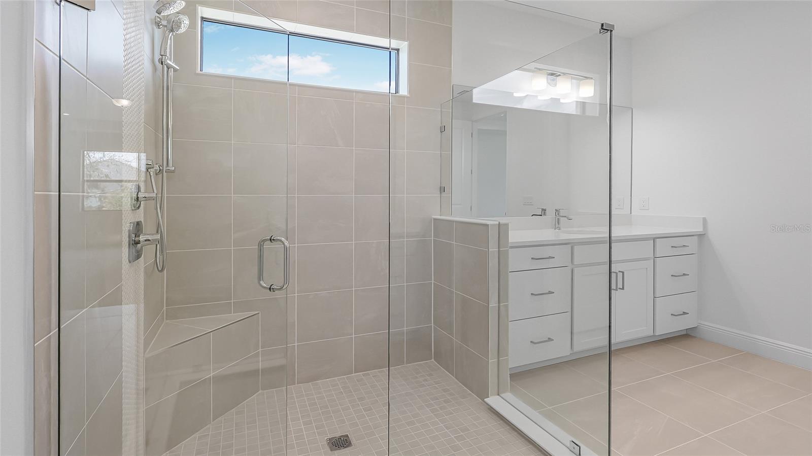 Image 33 of 44 For 14375 Hammock Oak Street