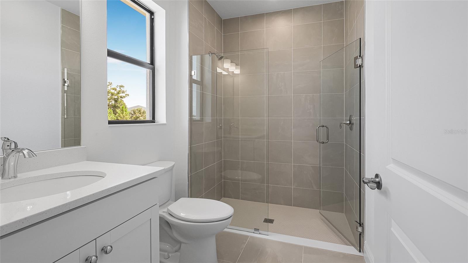 Image 38 of 44 For 14375 Hammock Oak Street