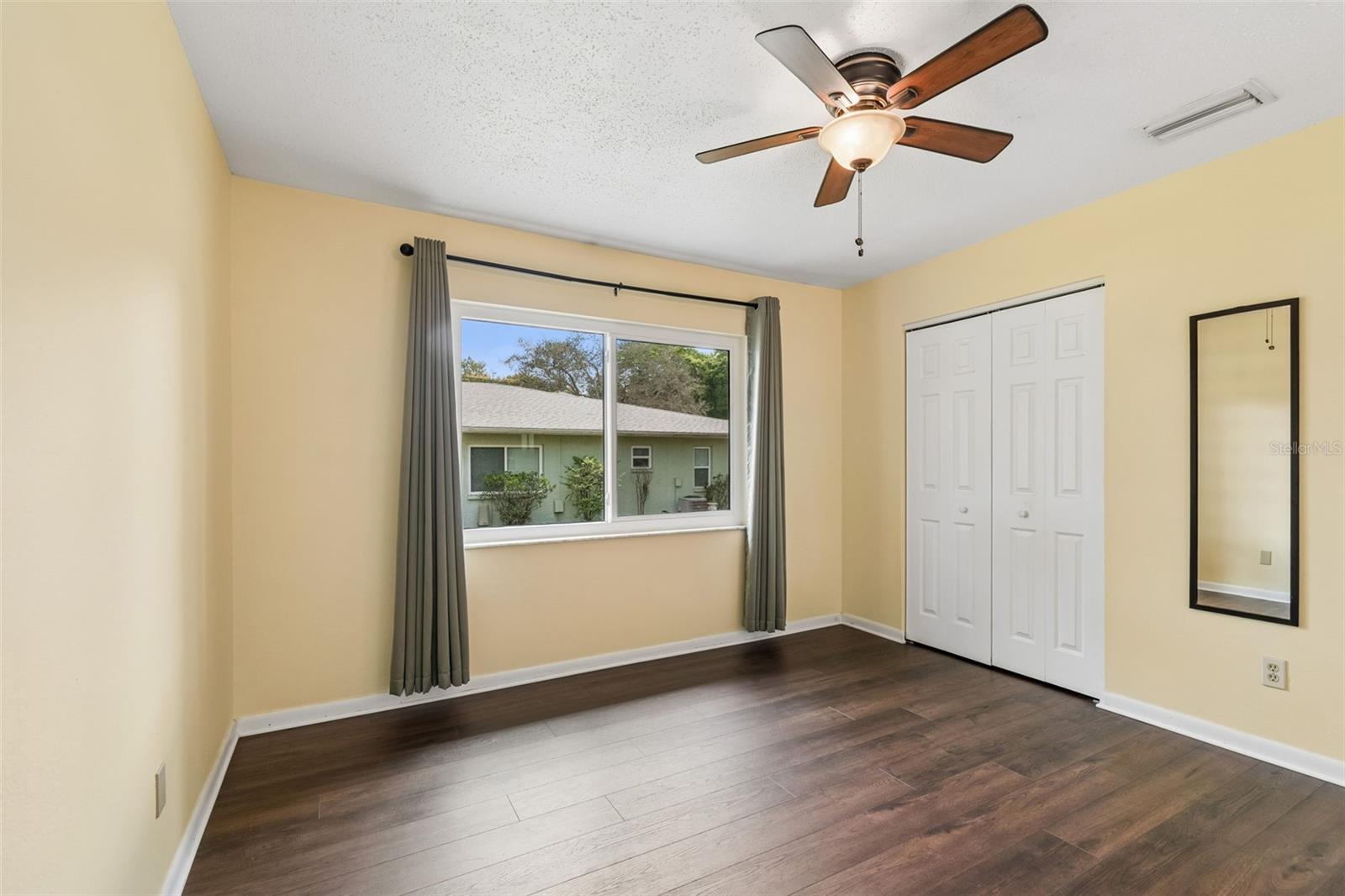 Image 14 of 37 For 1130 Orange Tree Circle W C