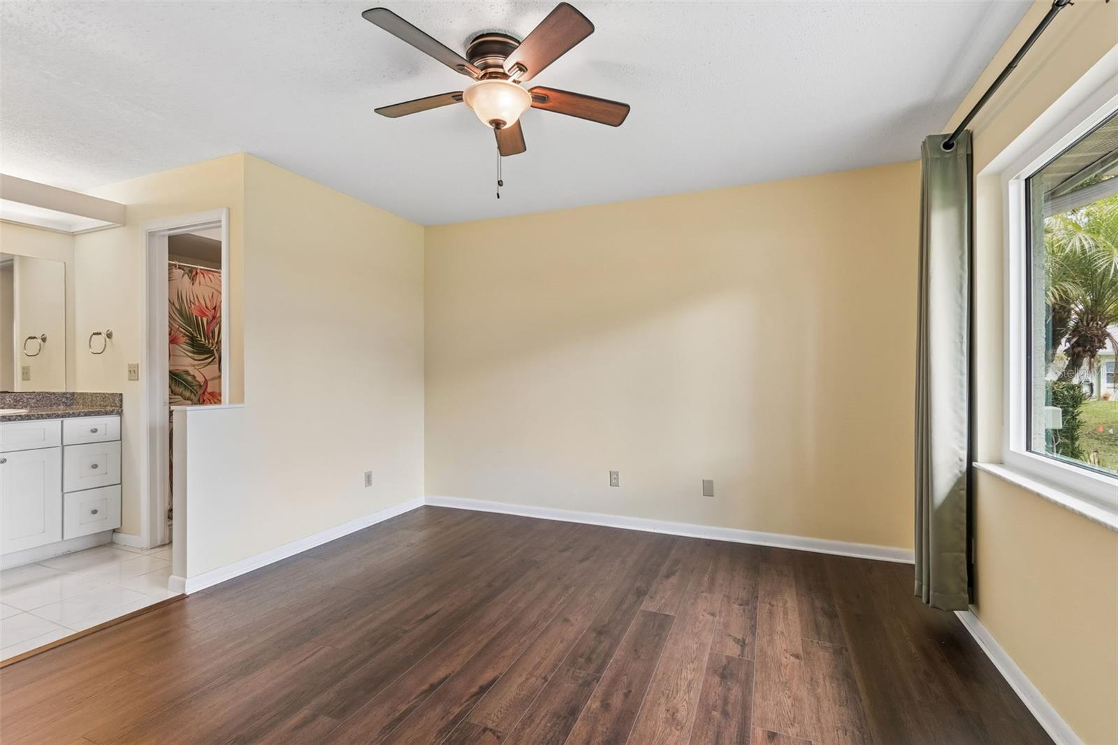 Image 16 of 37 For 1130 Orange Tree Circle W C