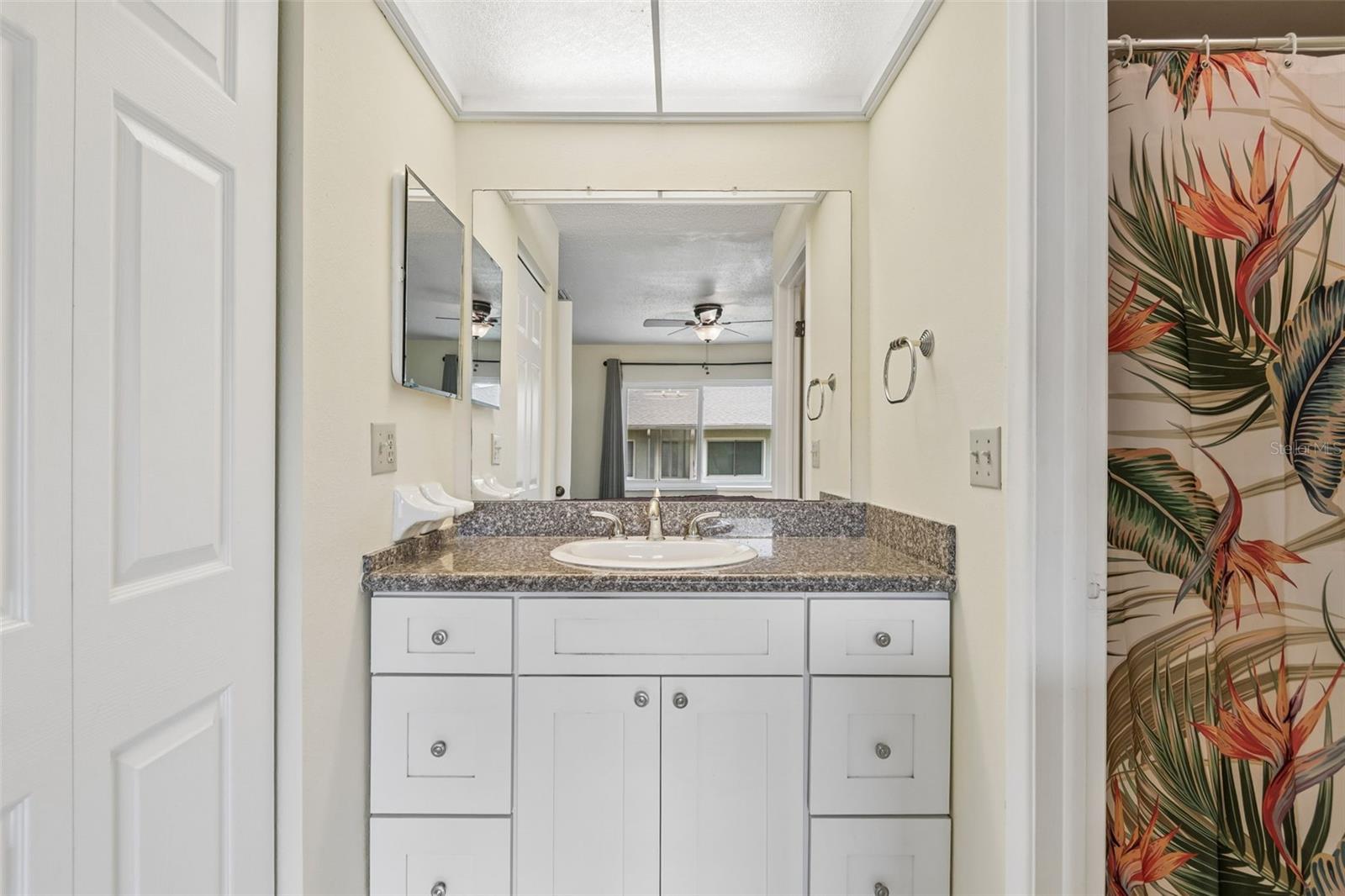 Image 17 of 37 For 1130 Orange Tree Circle W C