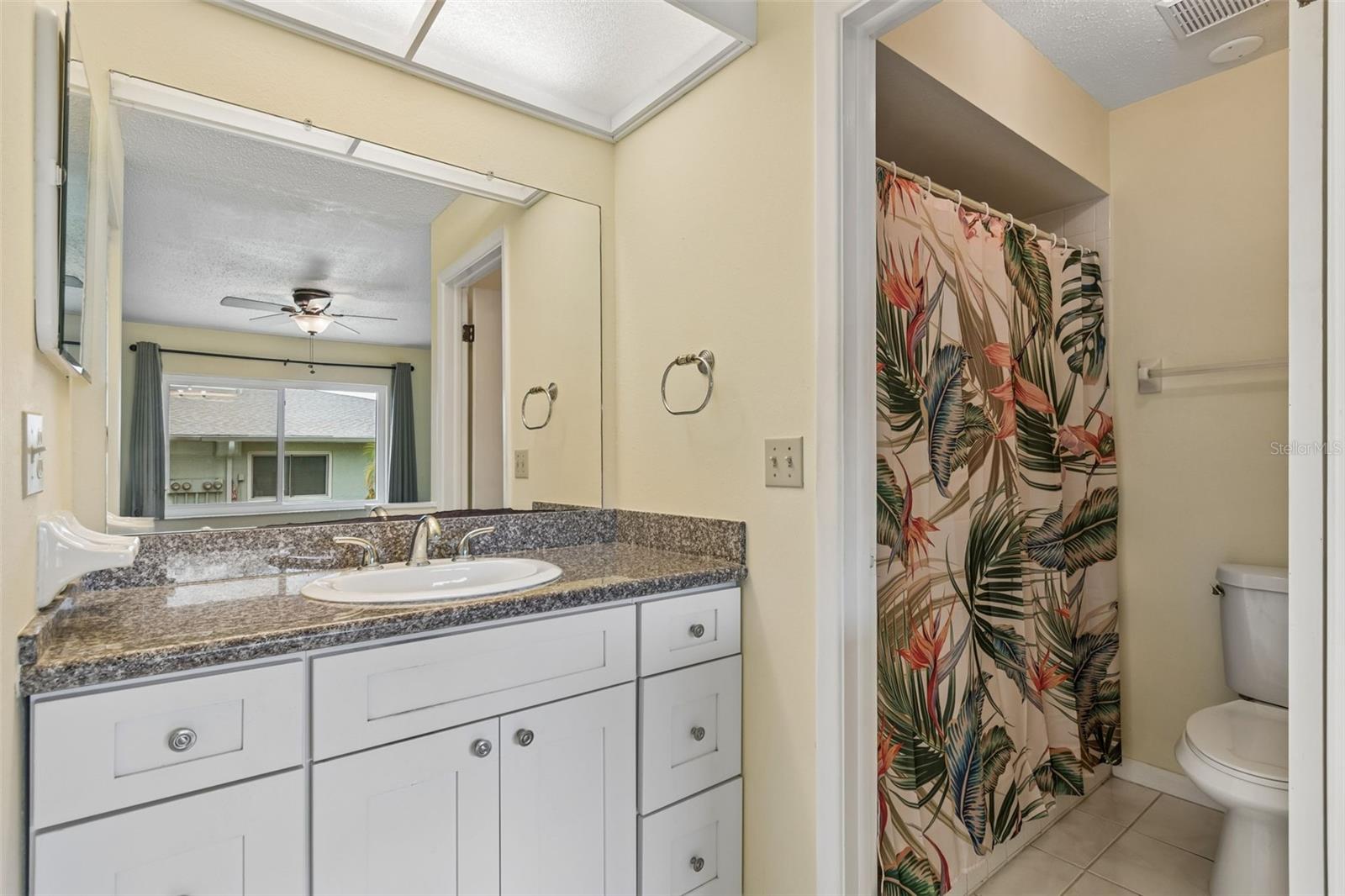 Image 18 of 37 For 1130 Orange Tree Circle W C