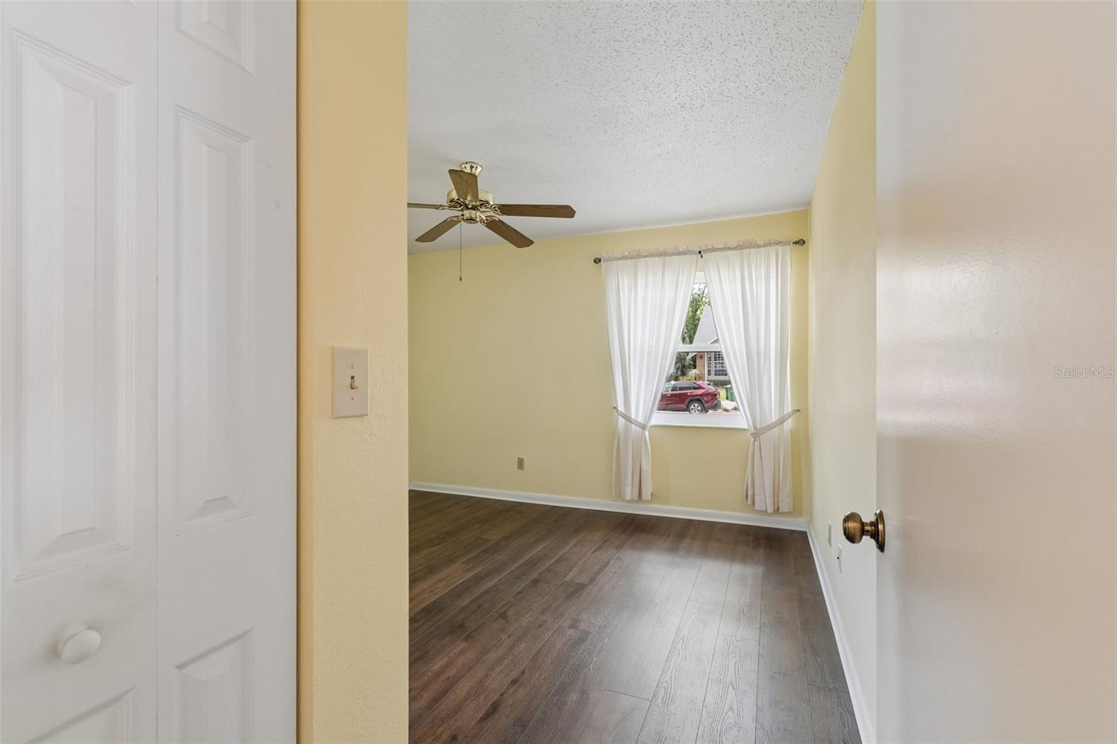 Image 20 of 37 For 1130 Orange Tree Circle W C