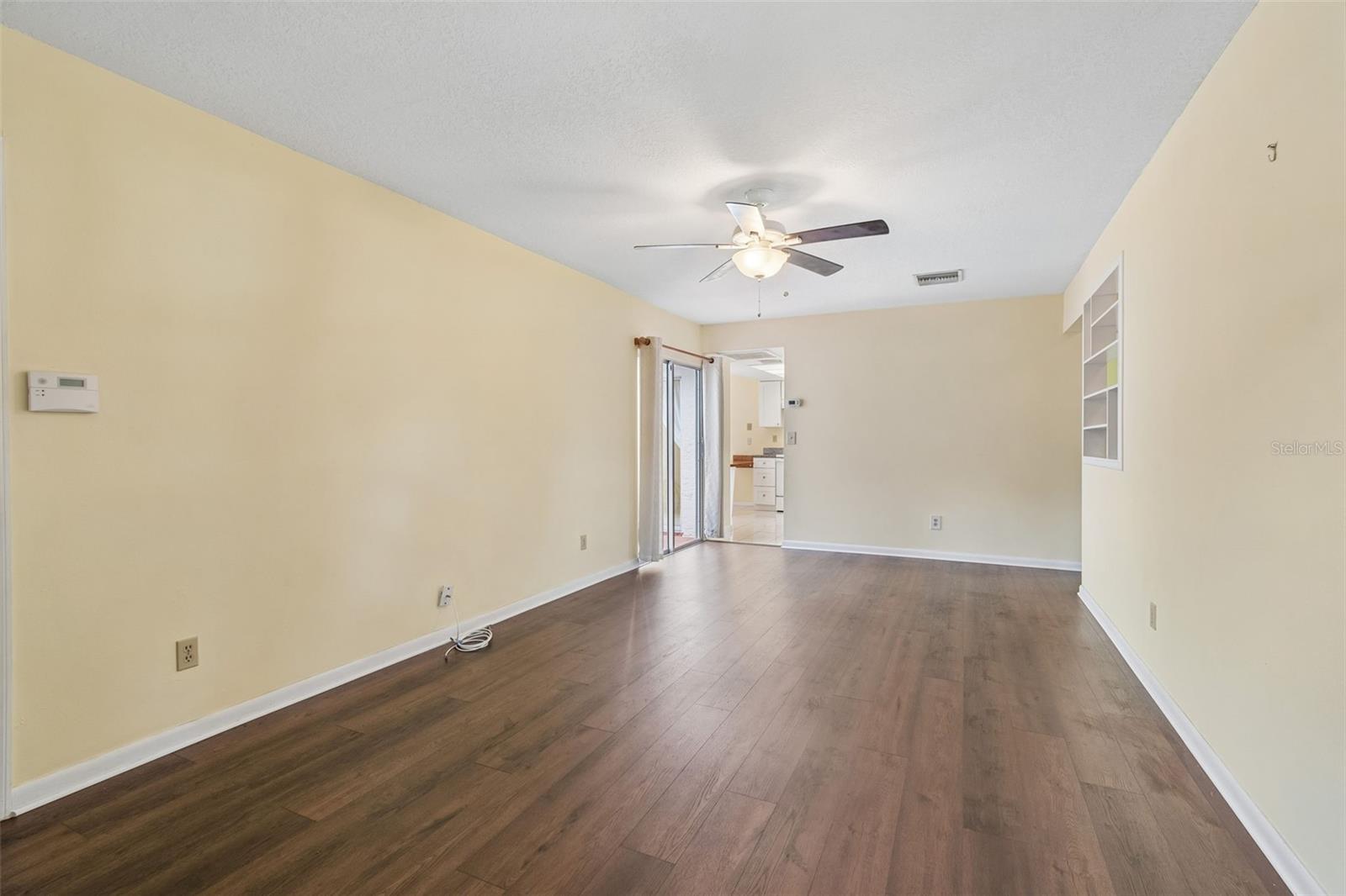 Image 4 of 37 For 1130 Orange Tree Circle W C