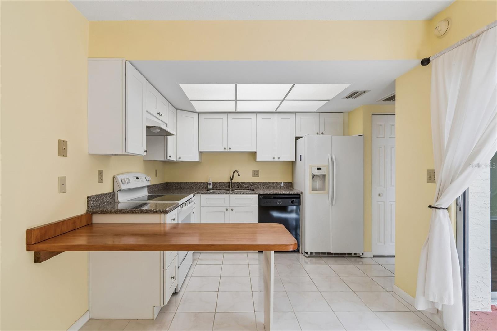 Image 9 of 37 For 1130 Orange Tree Circle W C