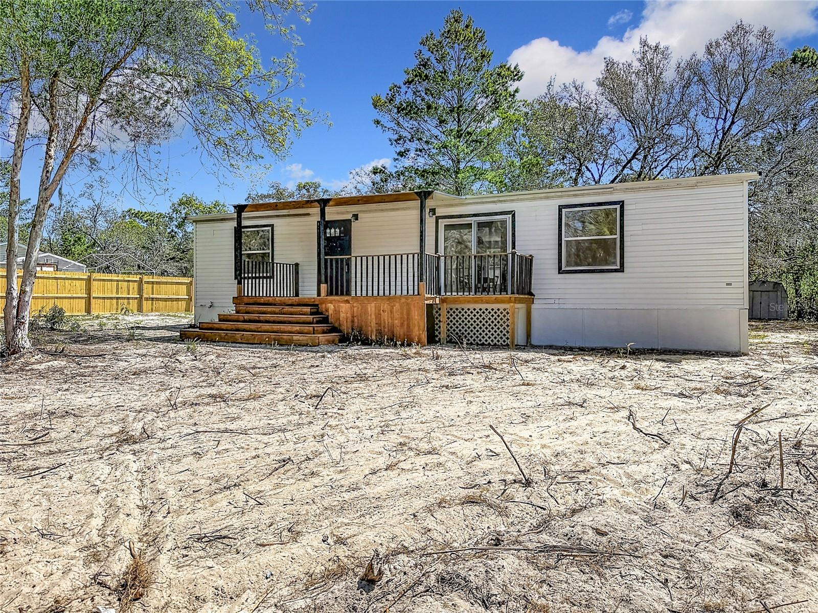 Image 15 of 72 For 17420 Thomas Boulevard