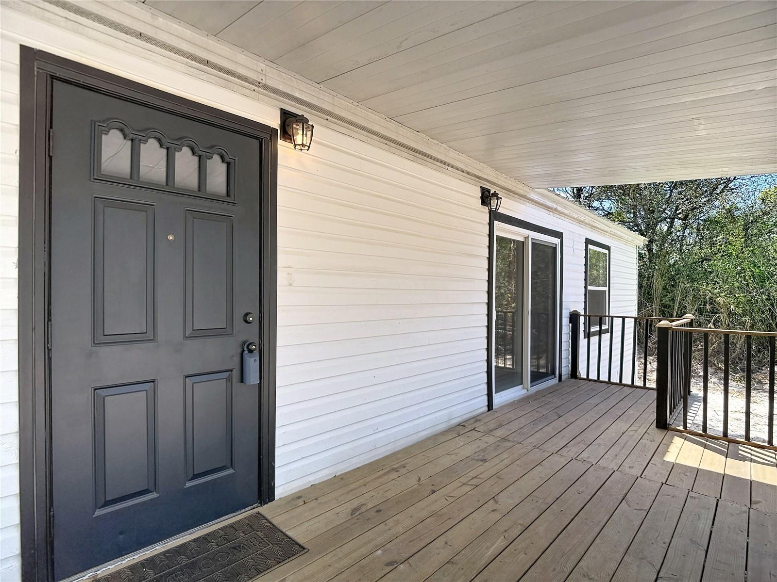 Image 16 of 72 For 17420 Thomas Boulevard