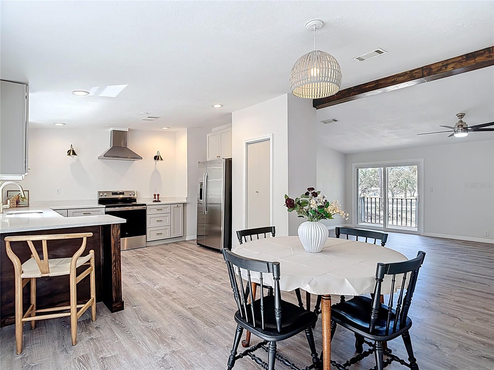 Image 26 of 72 For 17420 Thomas Boulevard