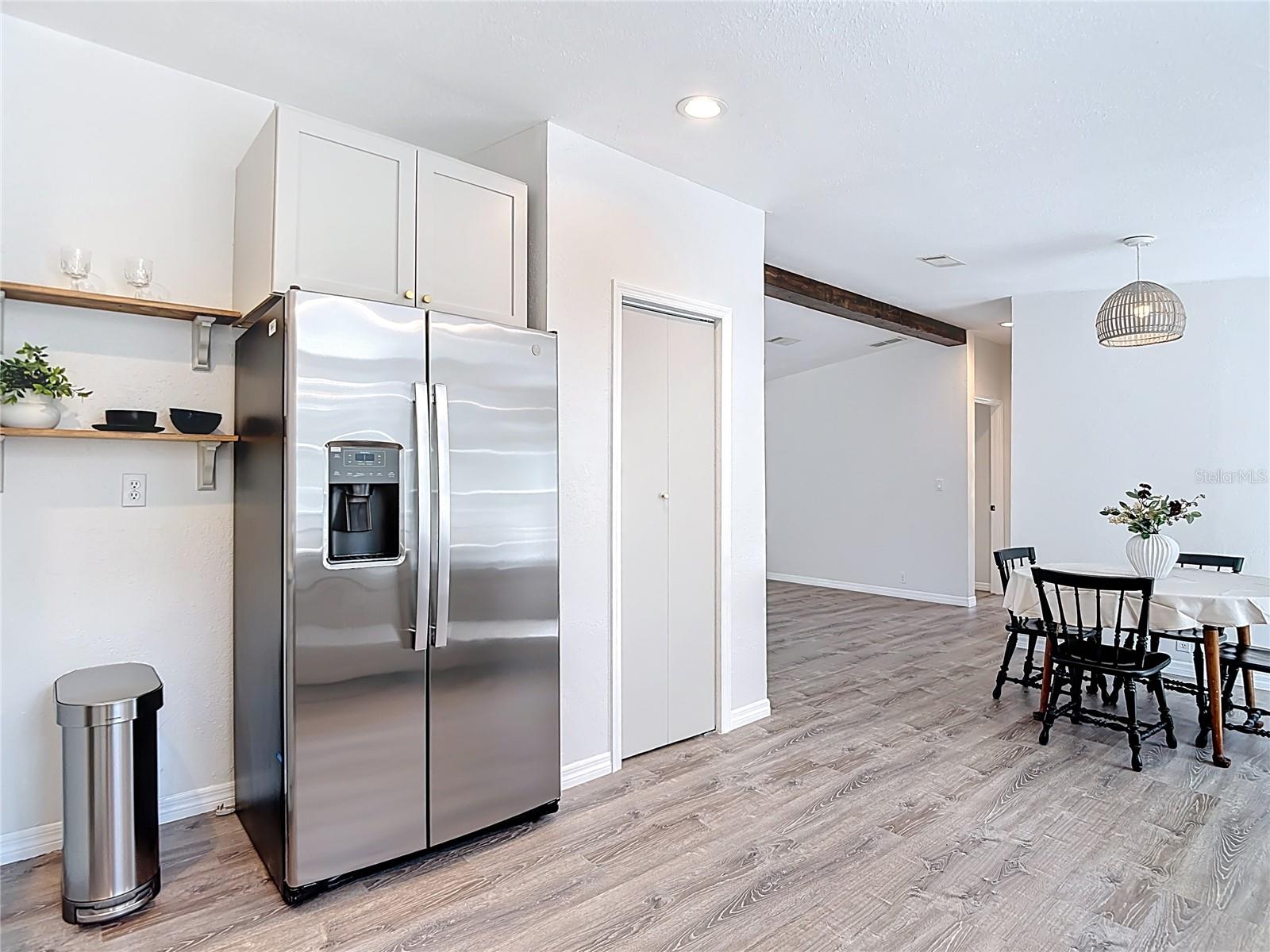 Image 34 of 72 For 17420 Thomas Boulevard