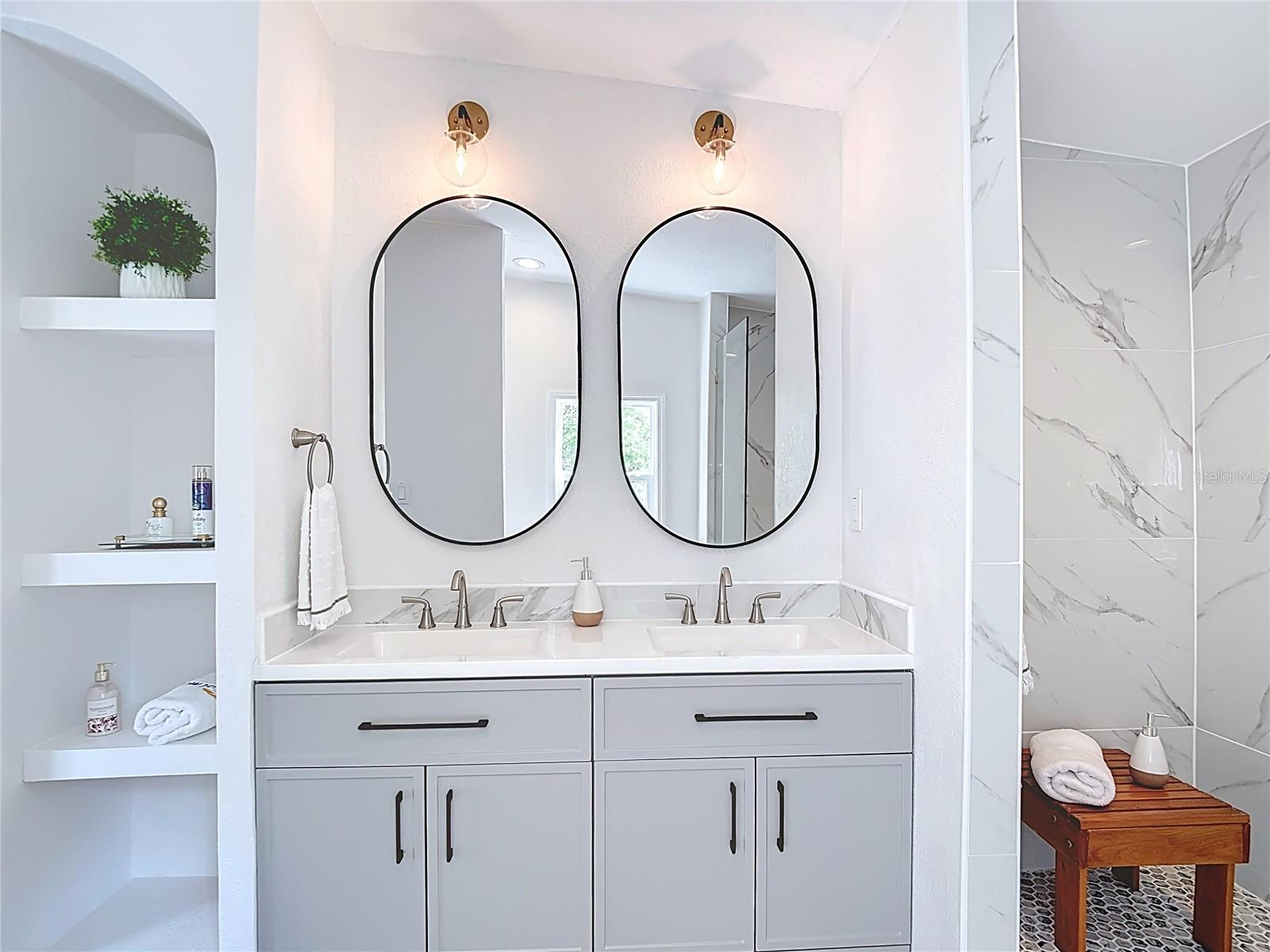 Image 42 of 72 For 17420 Thomas Boulevard