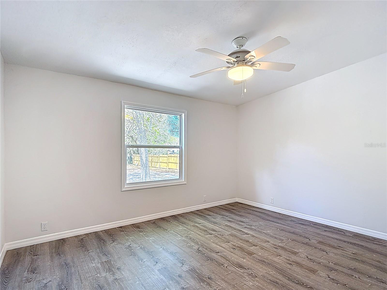 Image 45 of 72 For 17420 Thomas Boulevard