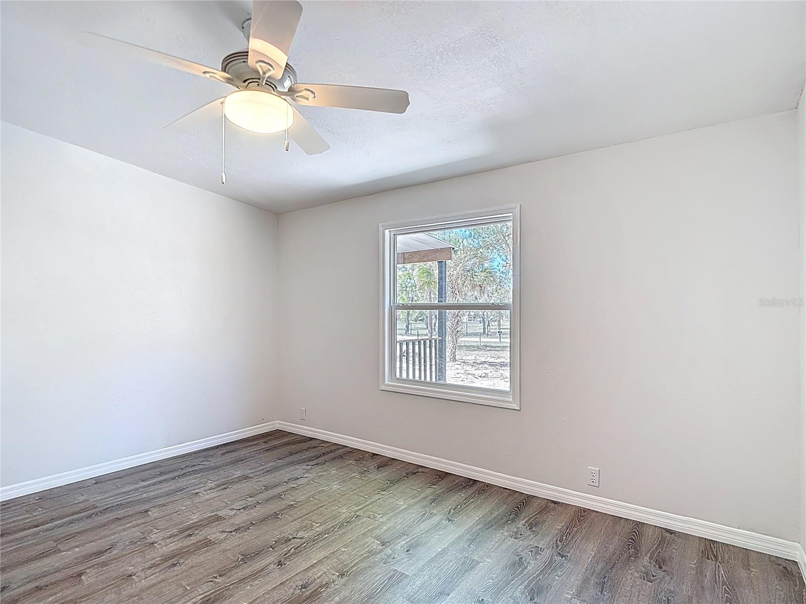 Image 48 of 72 For 17420 Thomas Boulevard