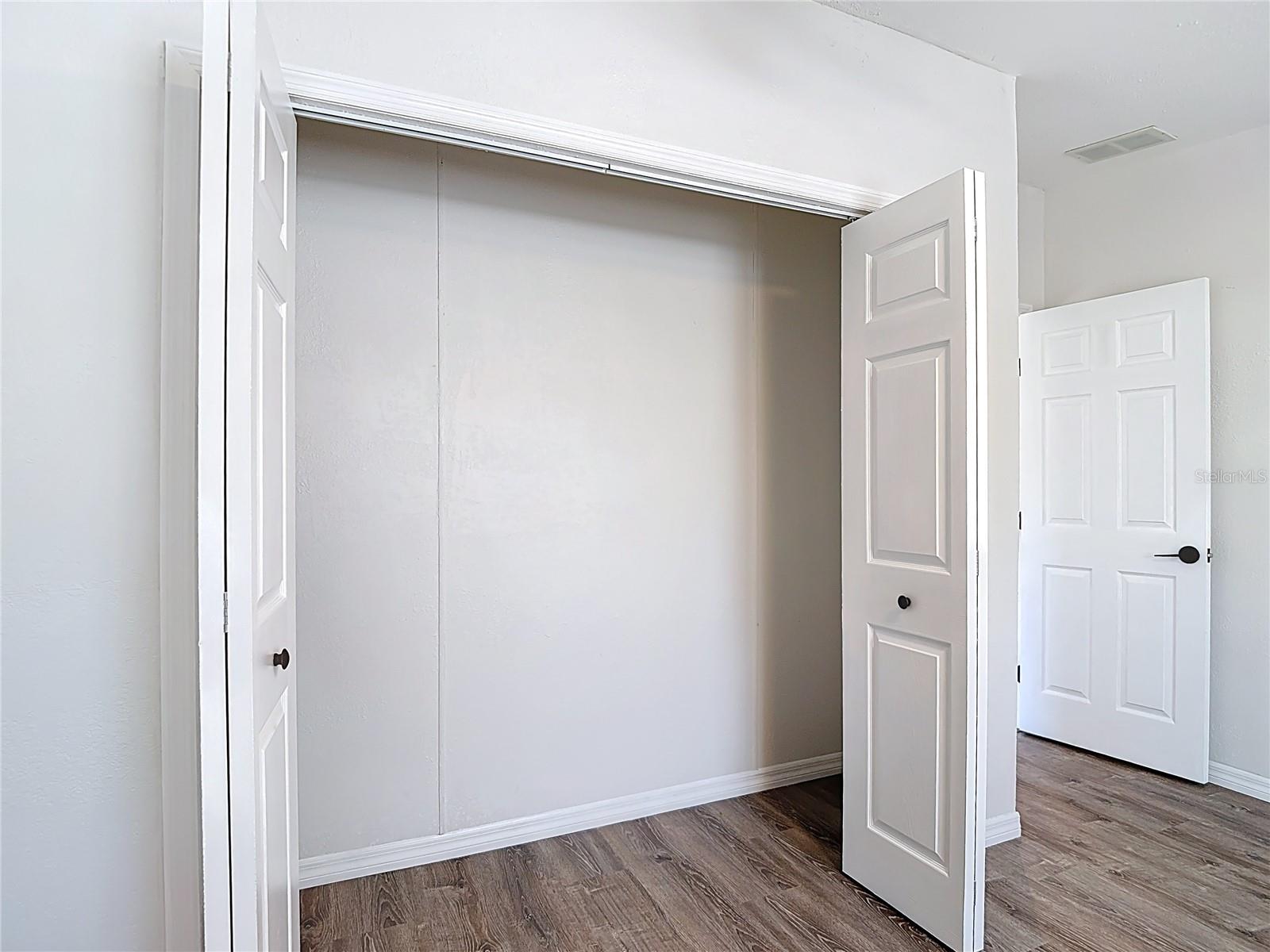 Image 49 of 72 For 17420 Thomas Boulevard