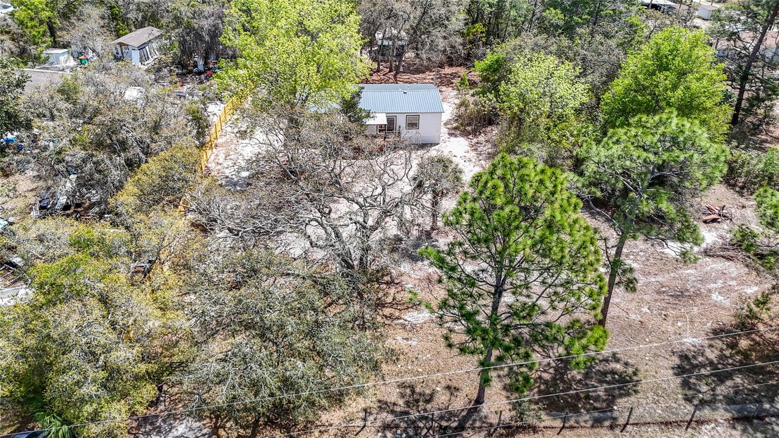 Image 5 of 72 For 17420 Thomas Boulevard