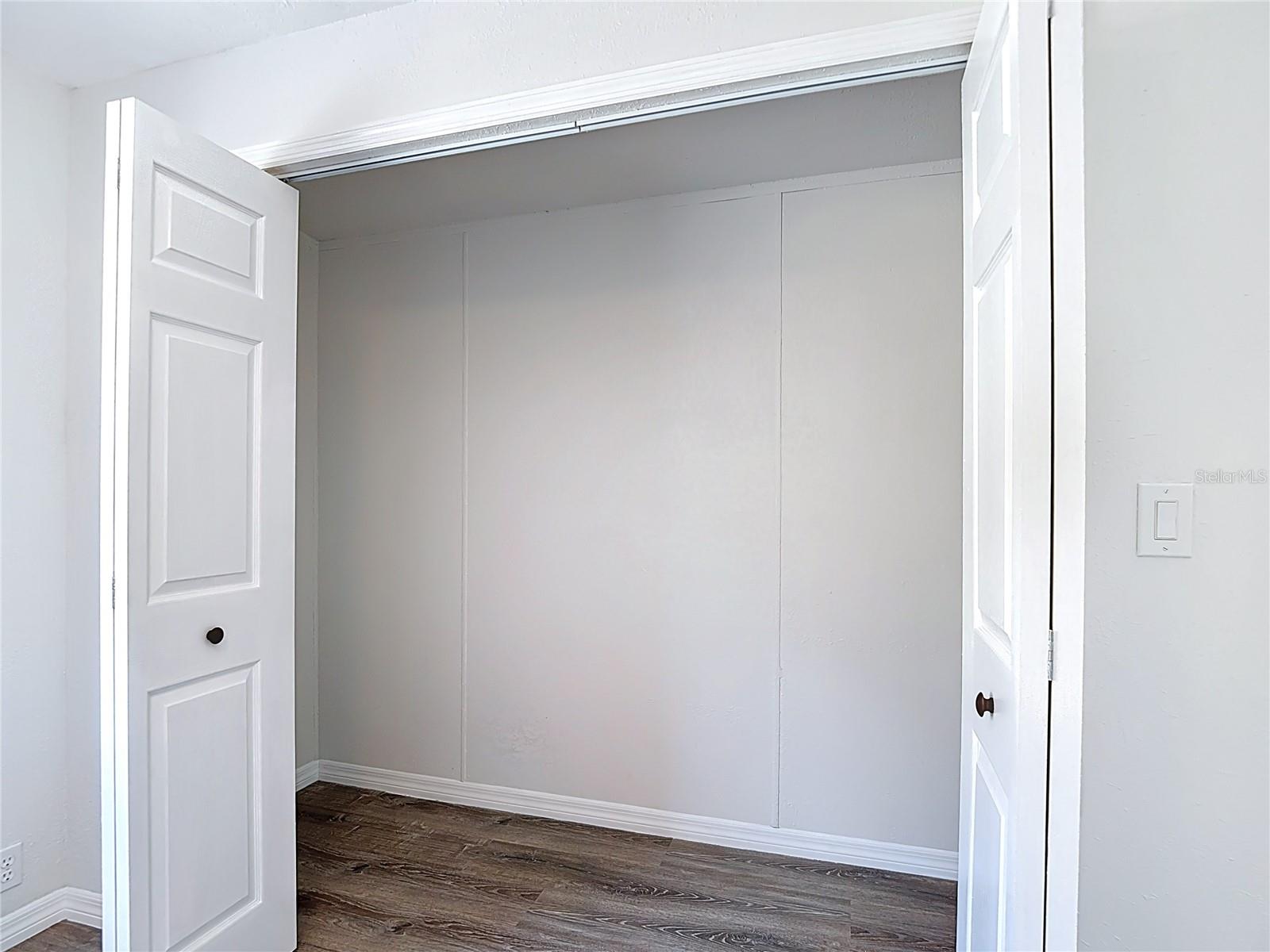 Image 54 of 72 For 17420 Thomas Boulevard