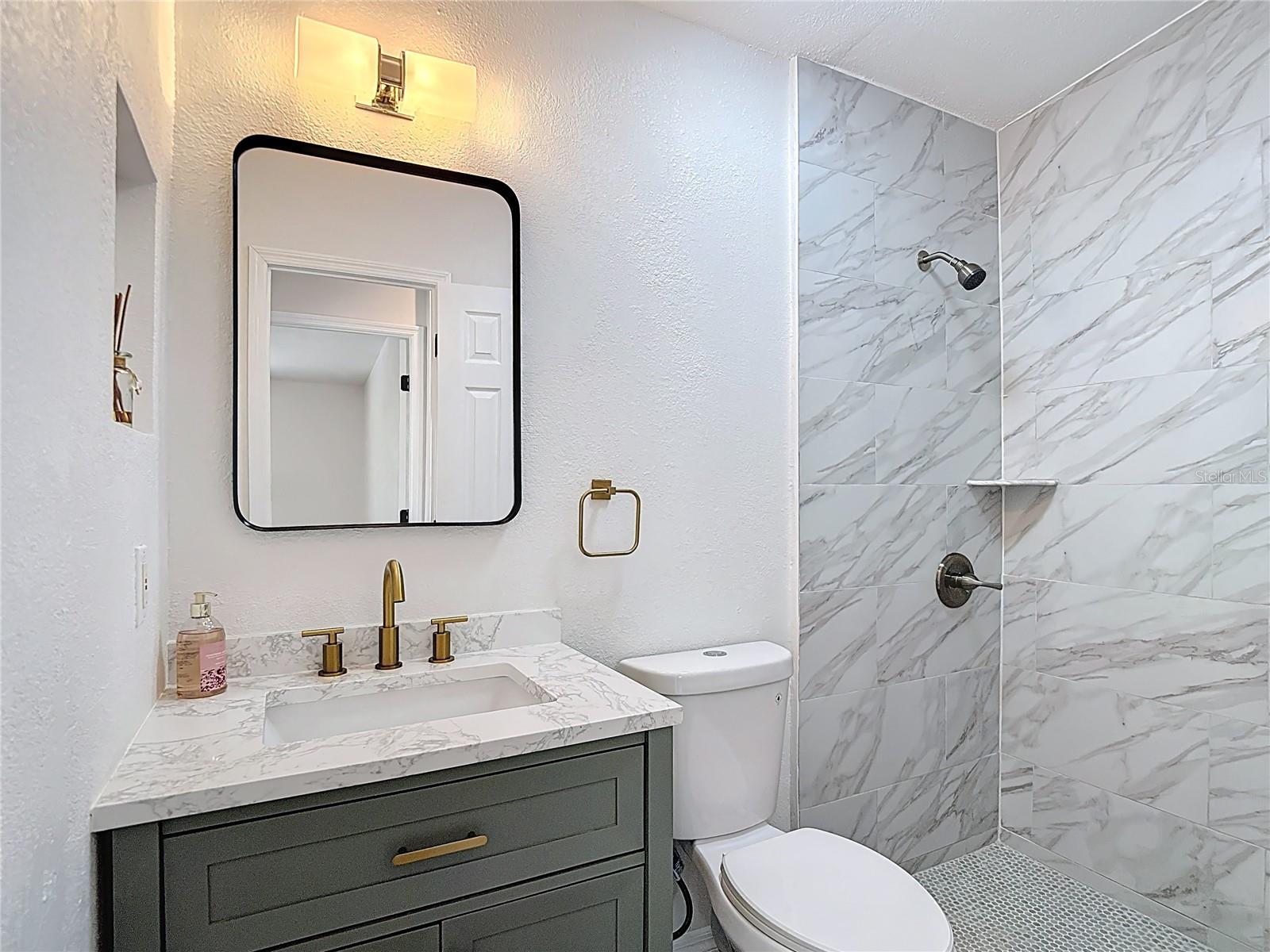 Image 55 of 72 For 17420 Thomas Boulevard