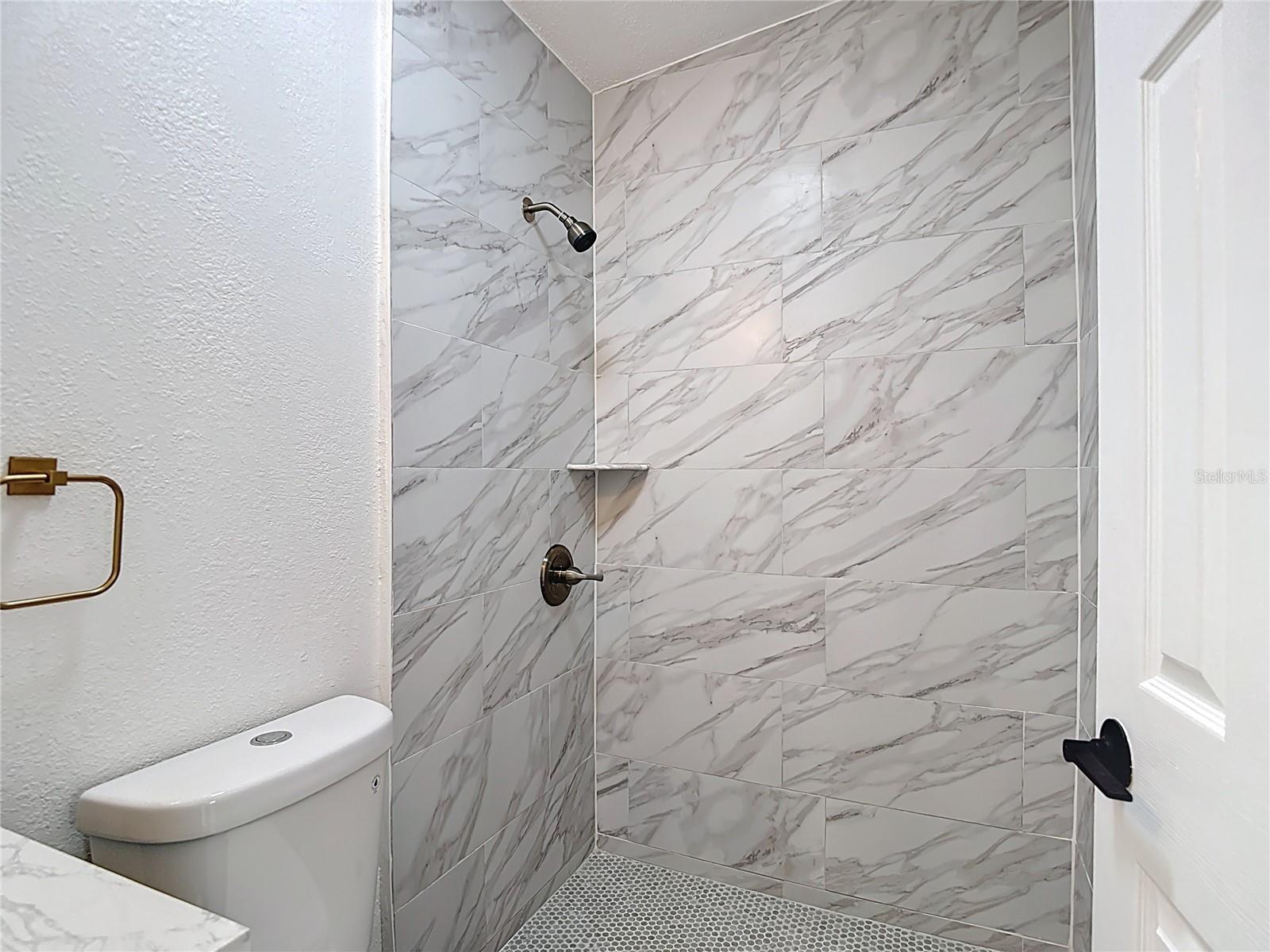 Image 57 of 72 For 17420 Thomas Boulevard