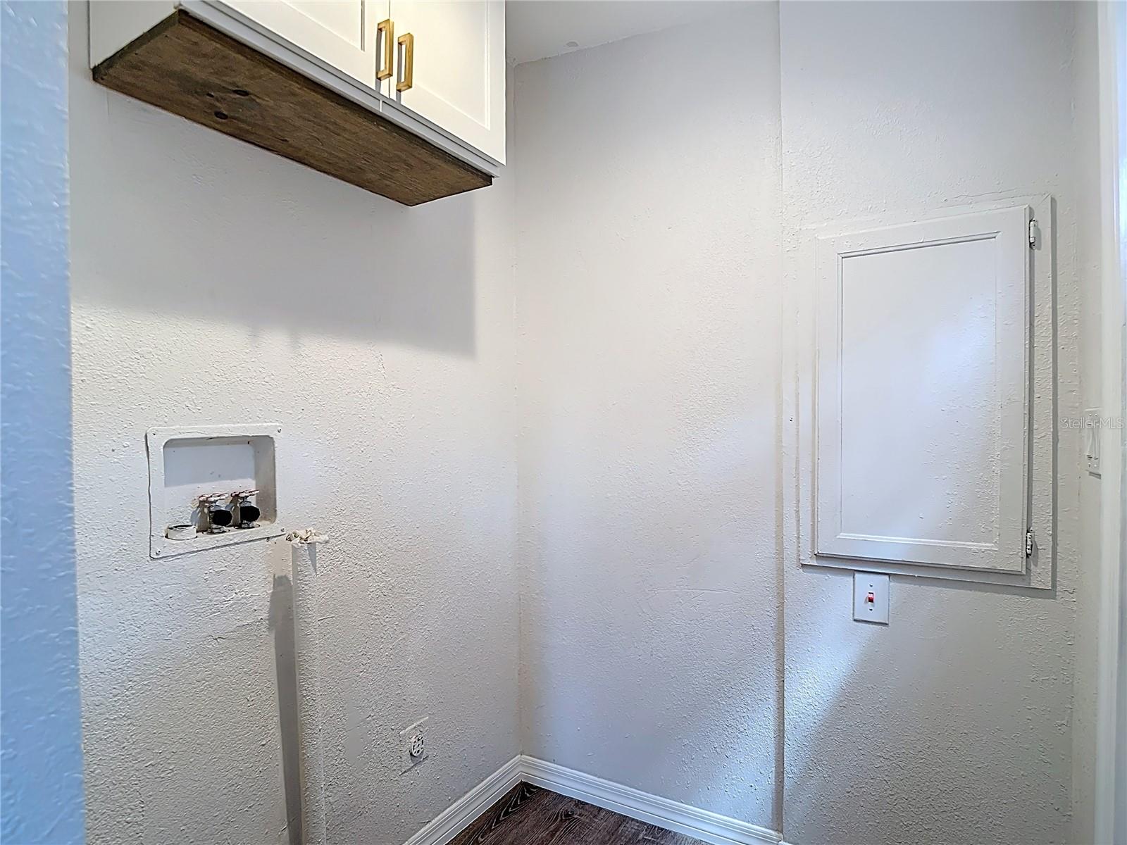 Image 58 of 72 For 17420 Thomas Boulevard