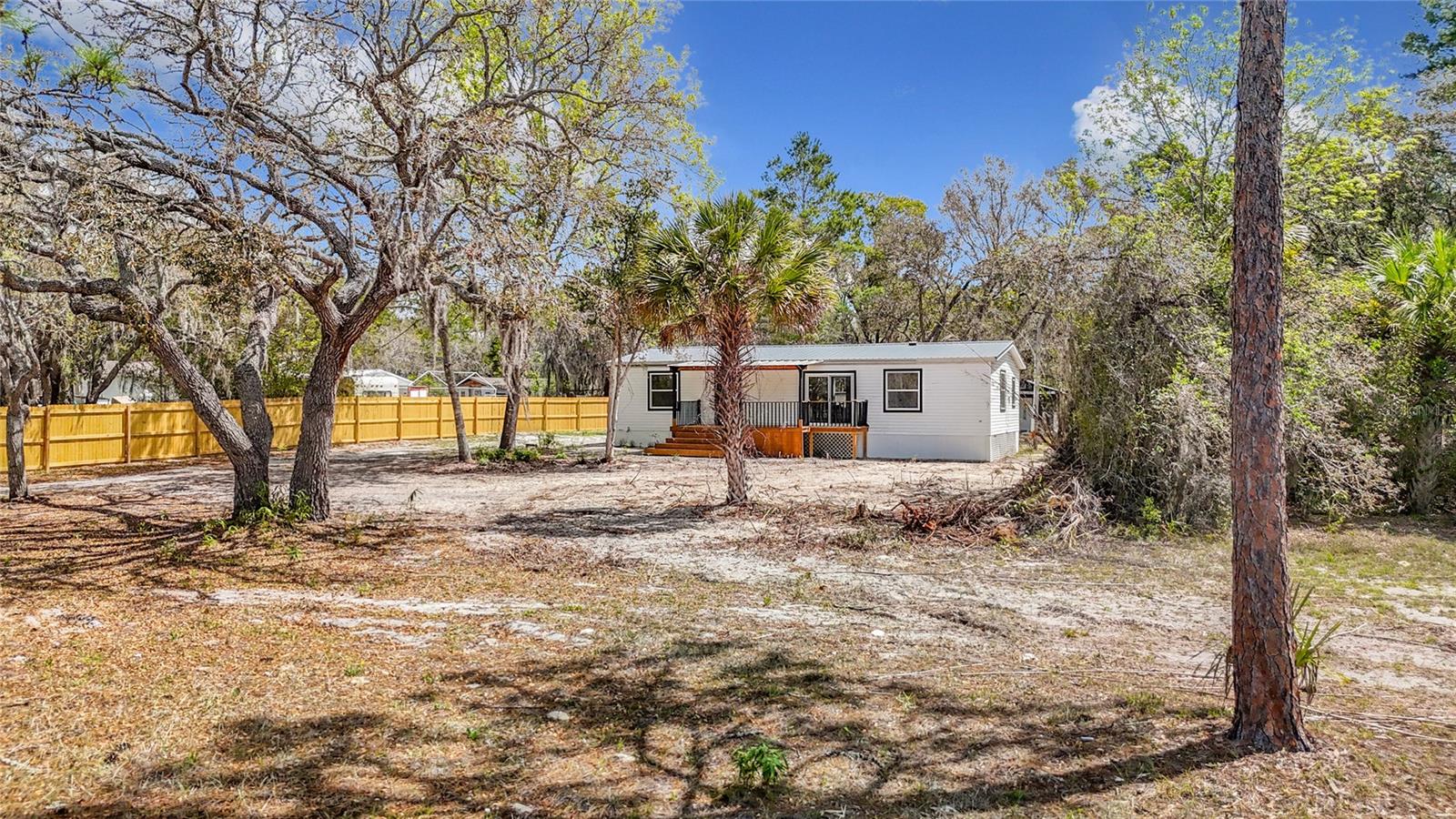 Image 7 of 72 For 17420 Thomas Boulevard