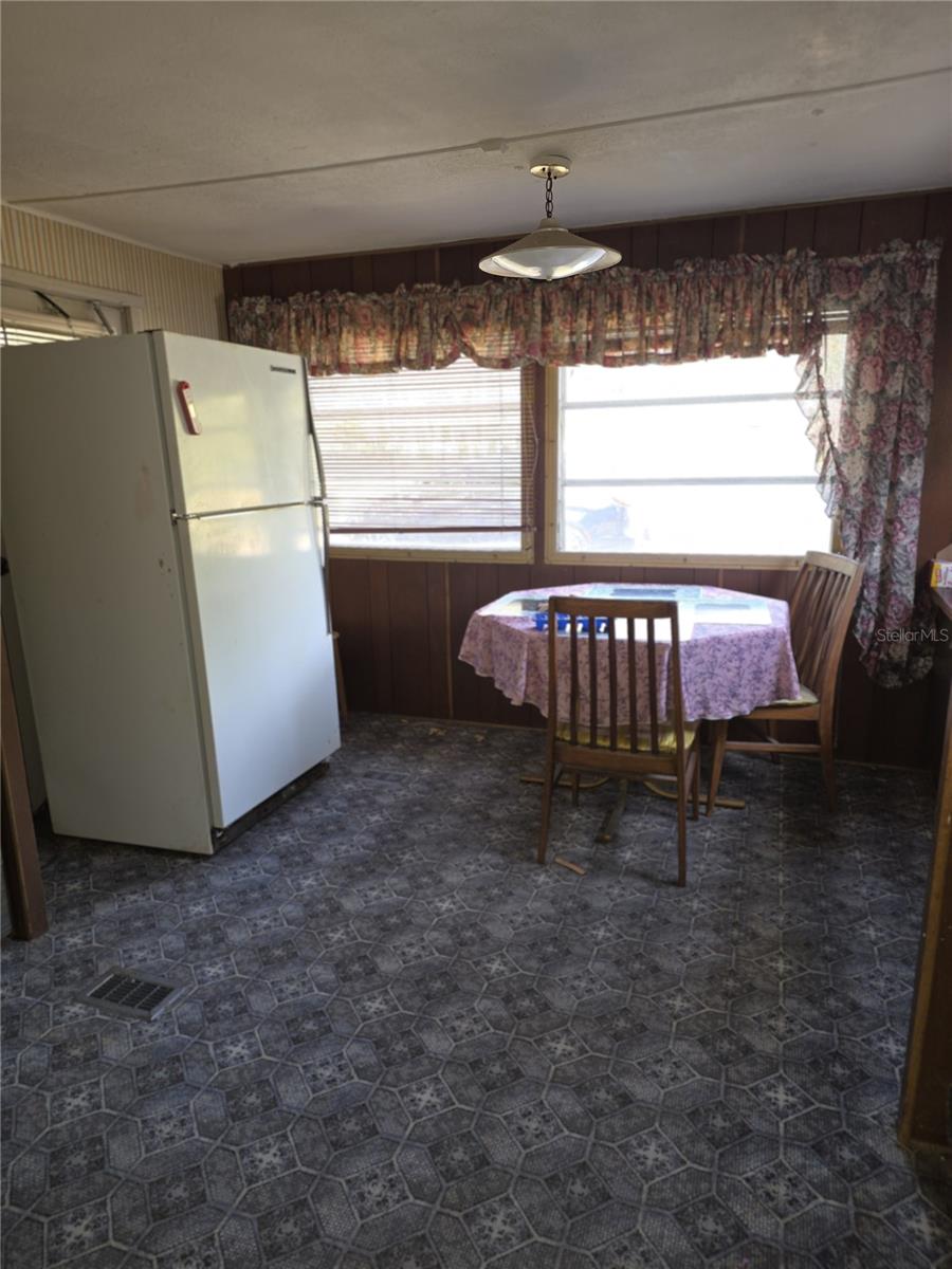 Image 6 of 8 For 9300 Kiowa Dr