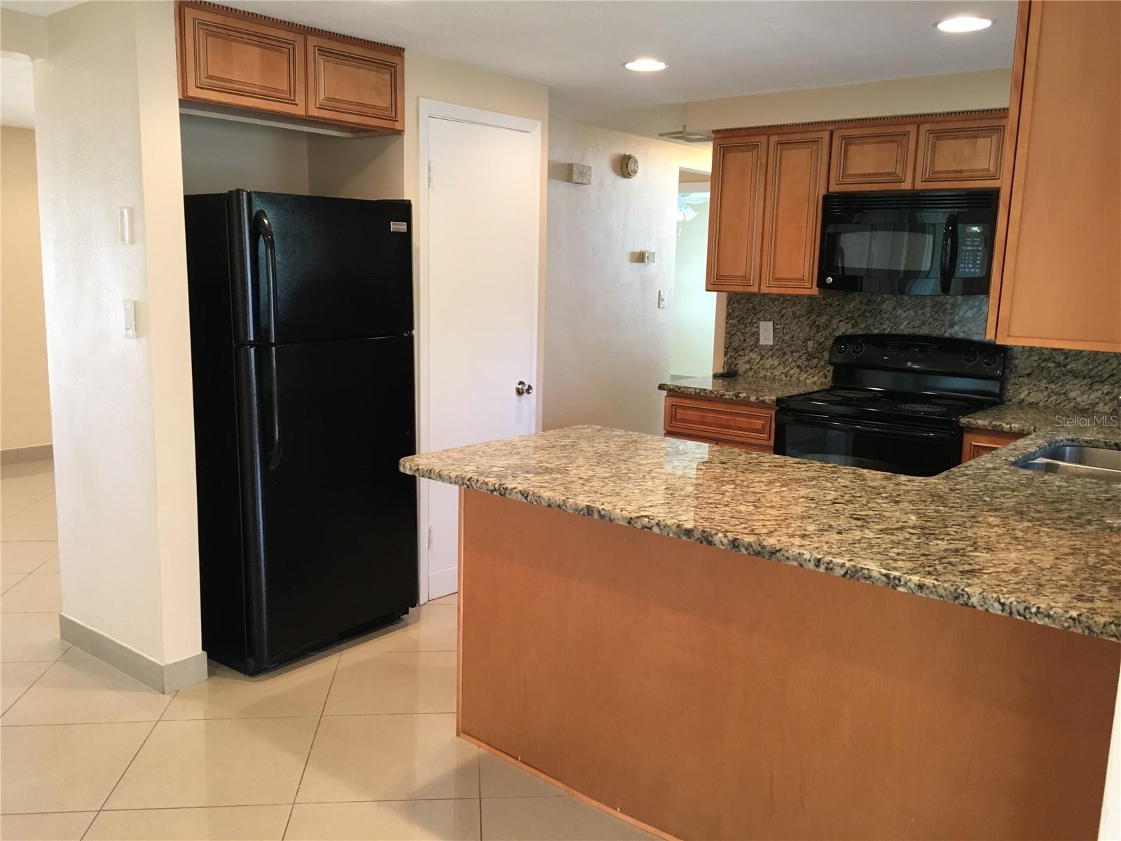 Image 5 of 22 For 1050 Clairborne Street