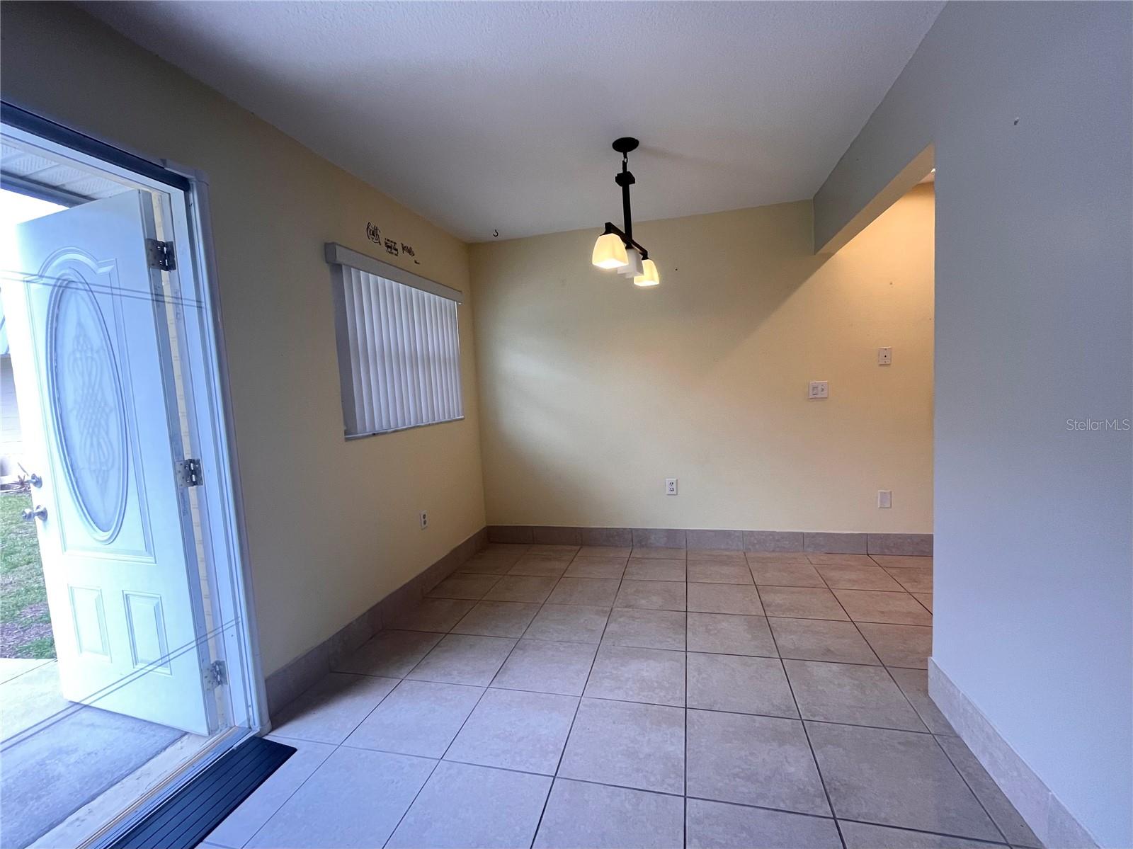 Image 10 of 41 For 11718 Bayonet Lane A