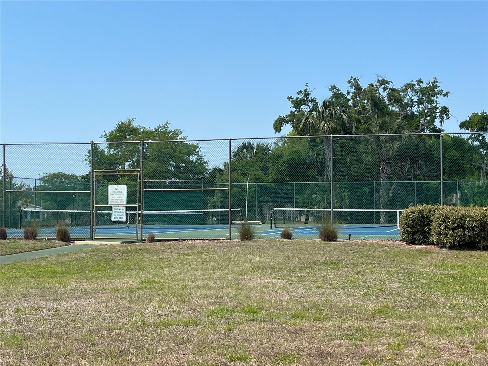 Image 29 of 41 For 11718 Bayonet Lane A