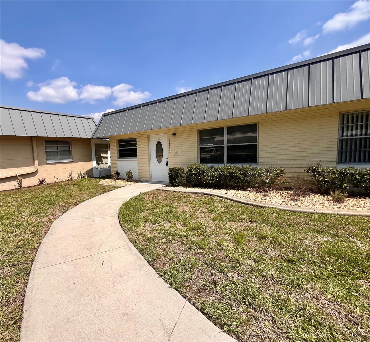 Image 3 of 41 For 11718 Bayonet Lane A