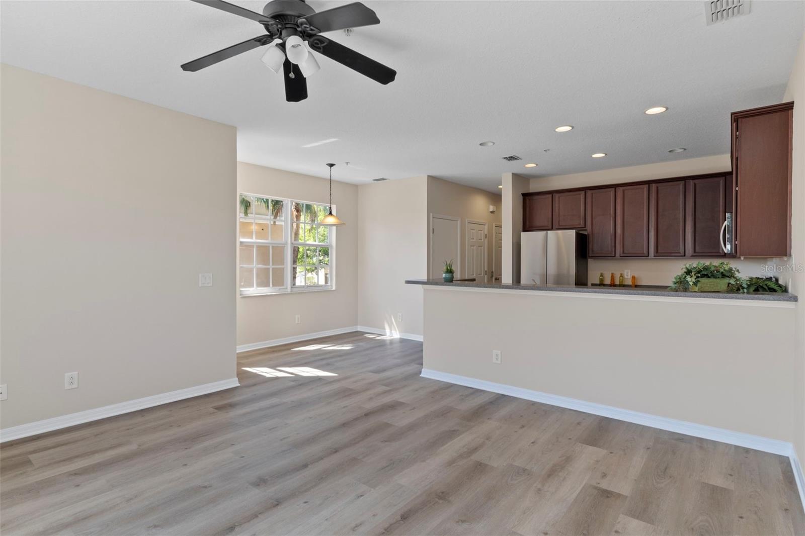 Image 20 of 60 For 5621 Blackfin Drive