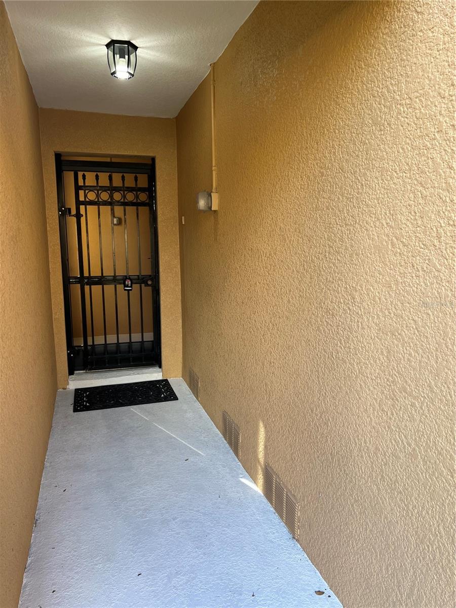 Image 3 of 60 For 5621 Blackfin Drive